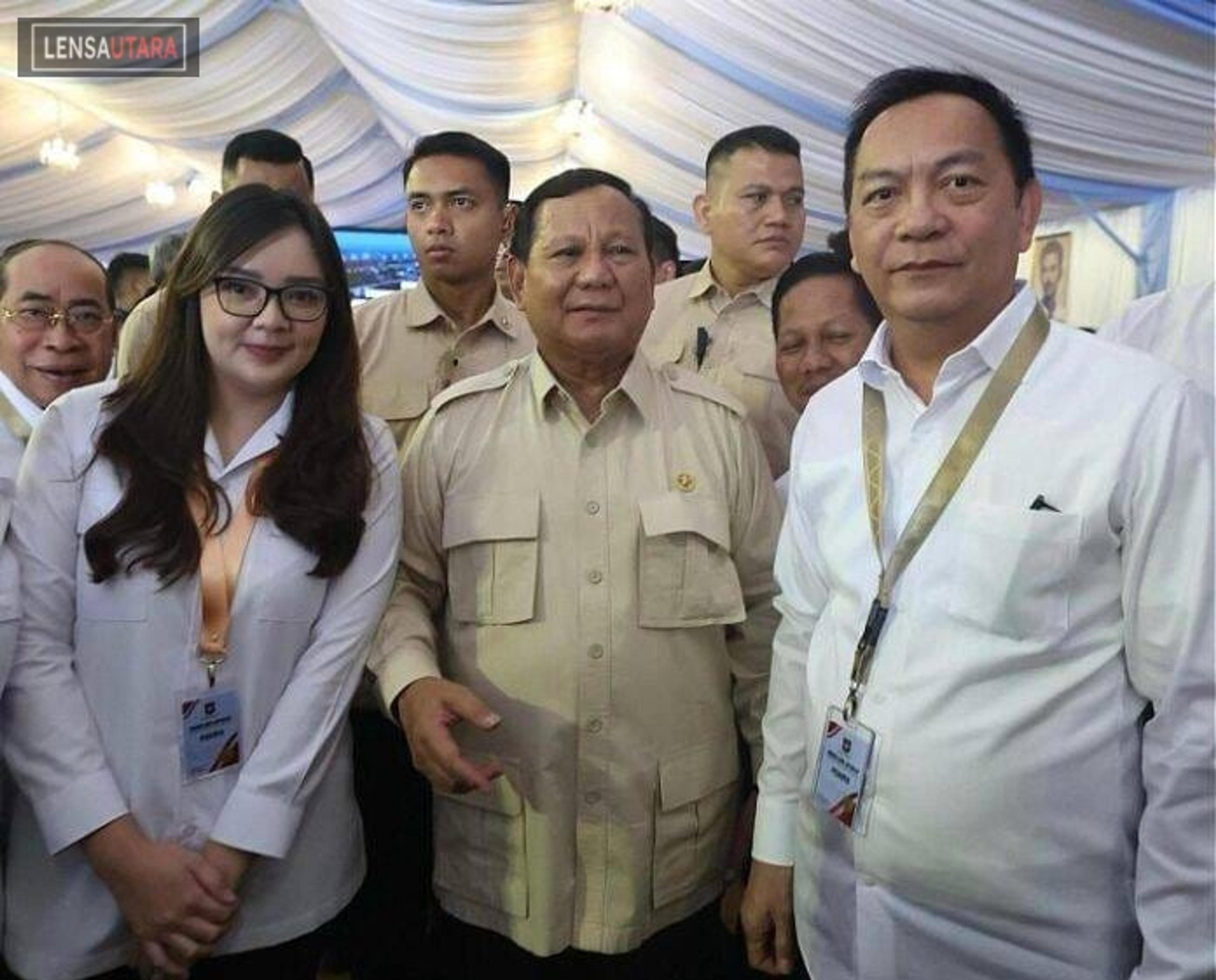 Caroll-Sendy Akrab Bersama Presiden Prabowo Subianto di Retret Kepala Daerah