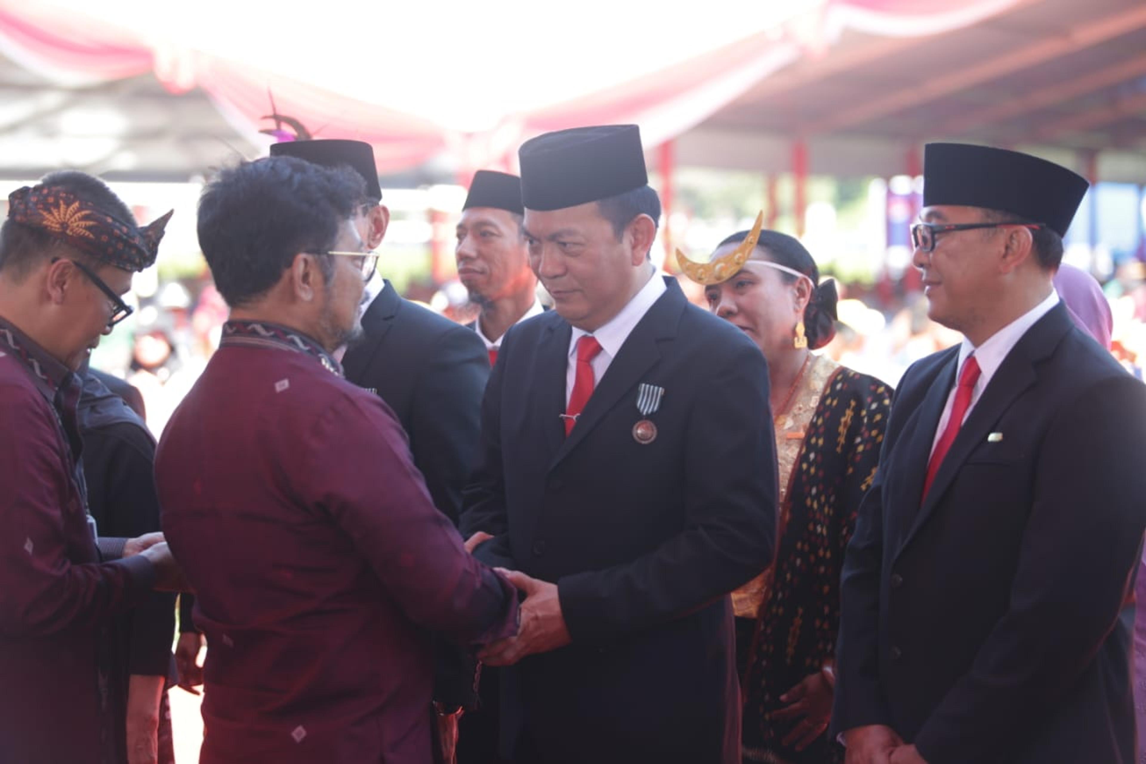 Raih Satyalancana Wira Karya, Caroll Senduk: Pertanian Tomohon Hebat Karena Petaninya Hebat