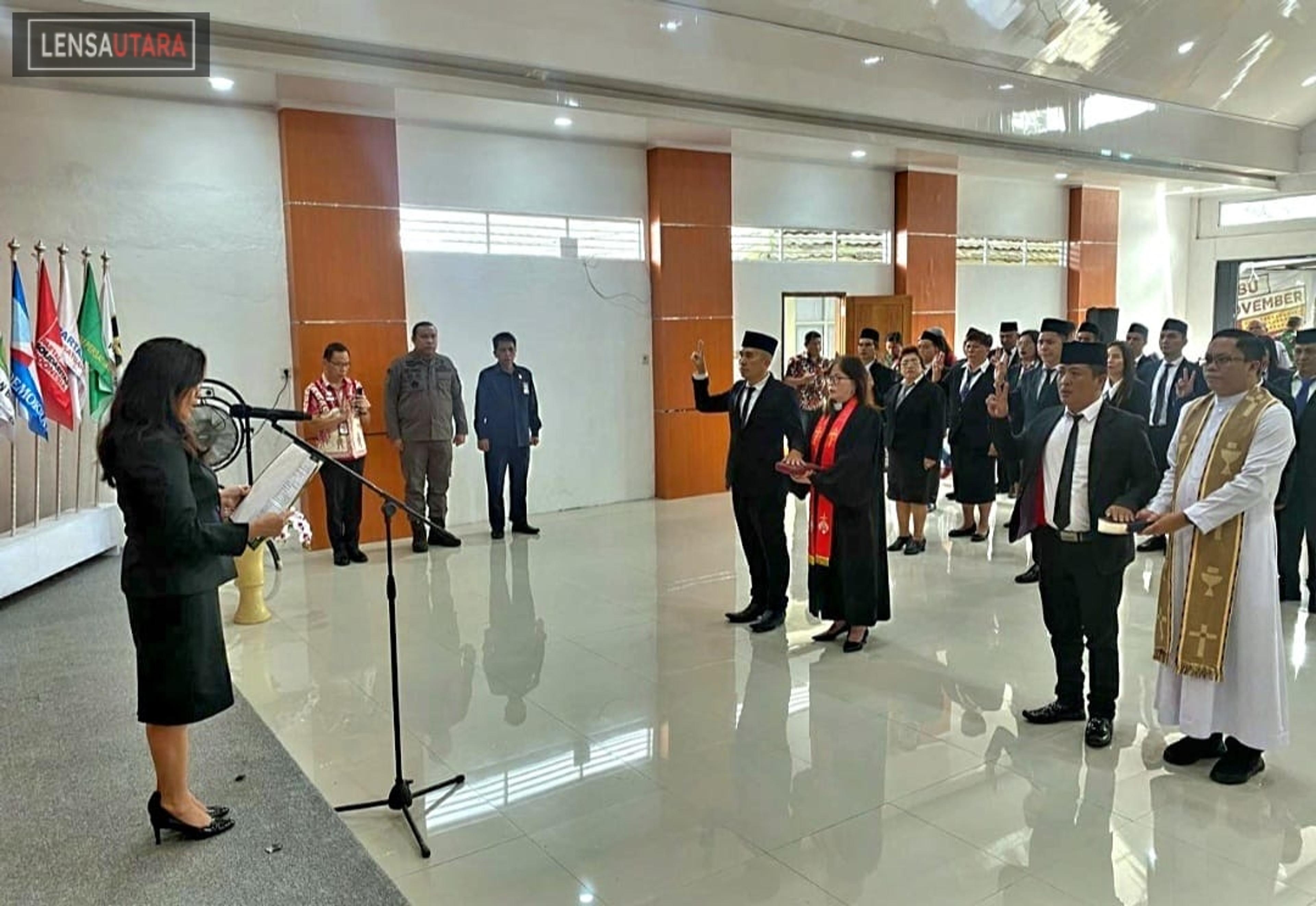 Ketua KPU Tomohon Resmi Lantik PPK Pilkada 2024