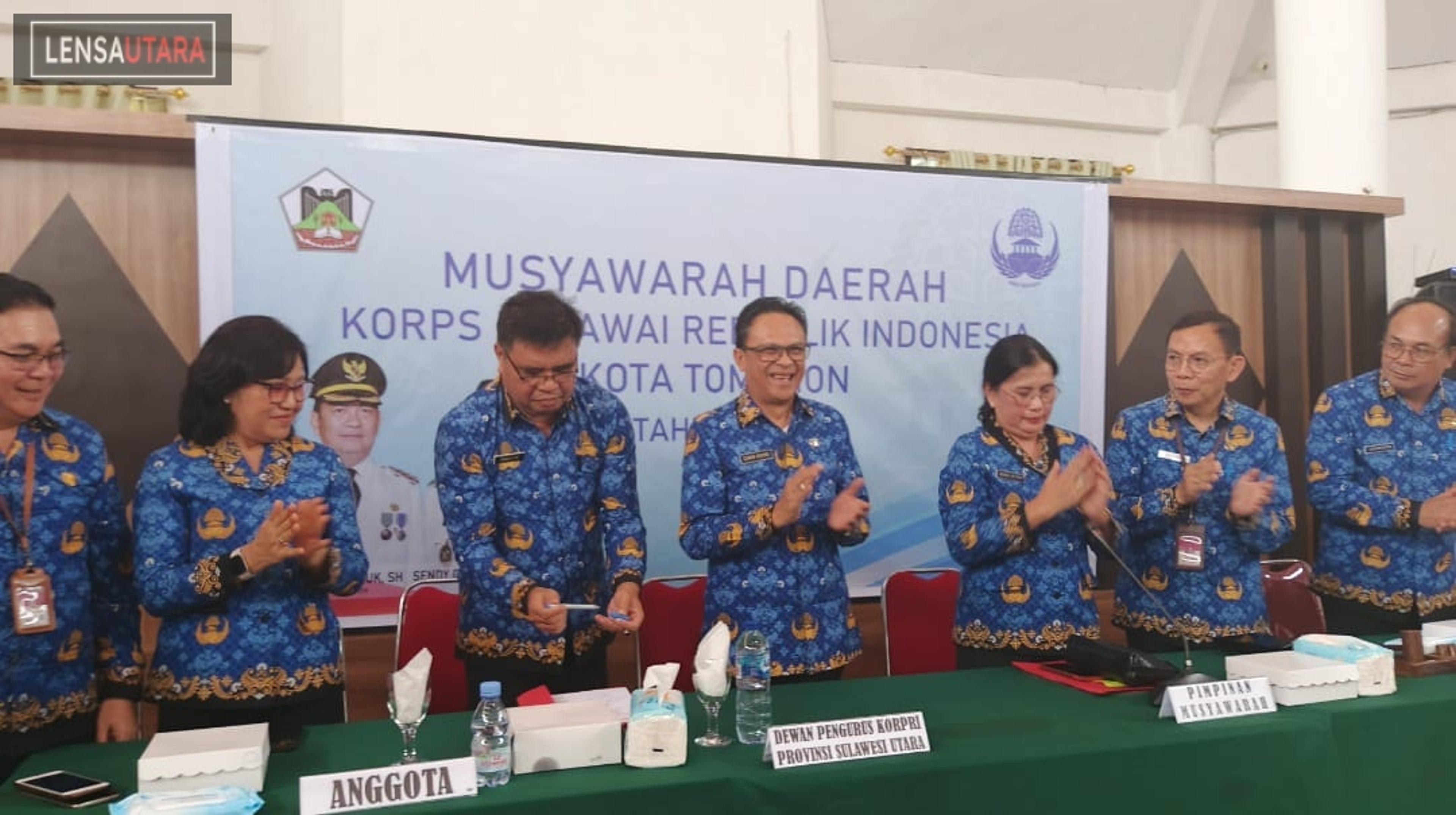 Secara Aklamasi Edwin Roring Terpilih sebagai Ketua Dewan Pengurus KORPRI Kota Tomohon