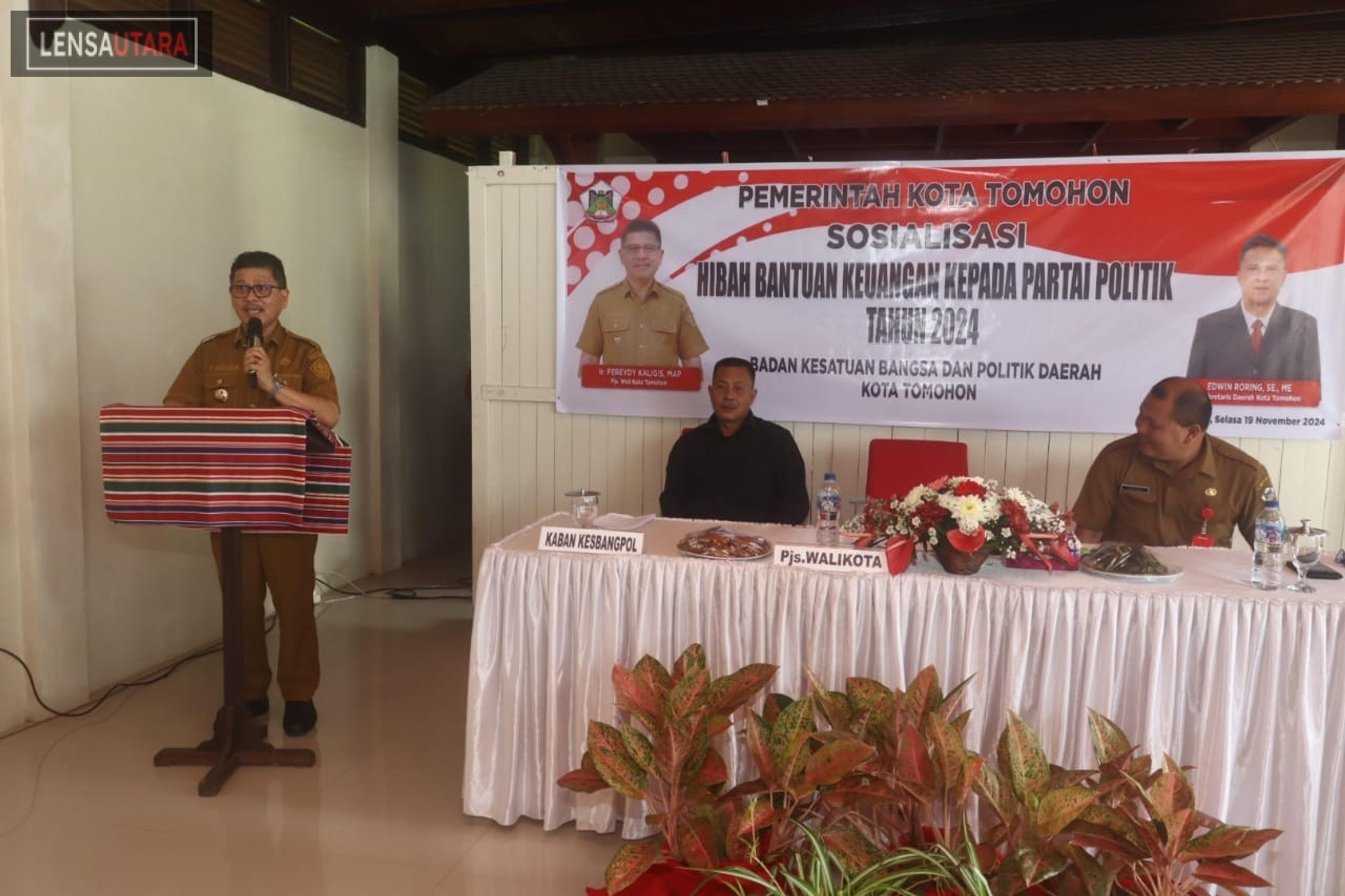 Kaligis Beri Materi Pada Sosialisasi Hibah Bantuan Keuangan Pada Parpol