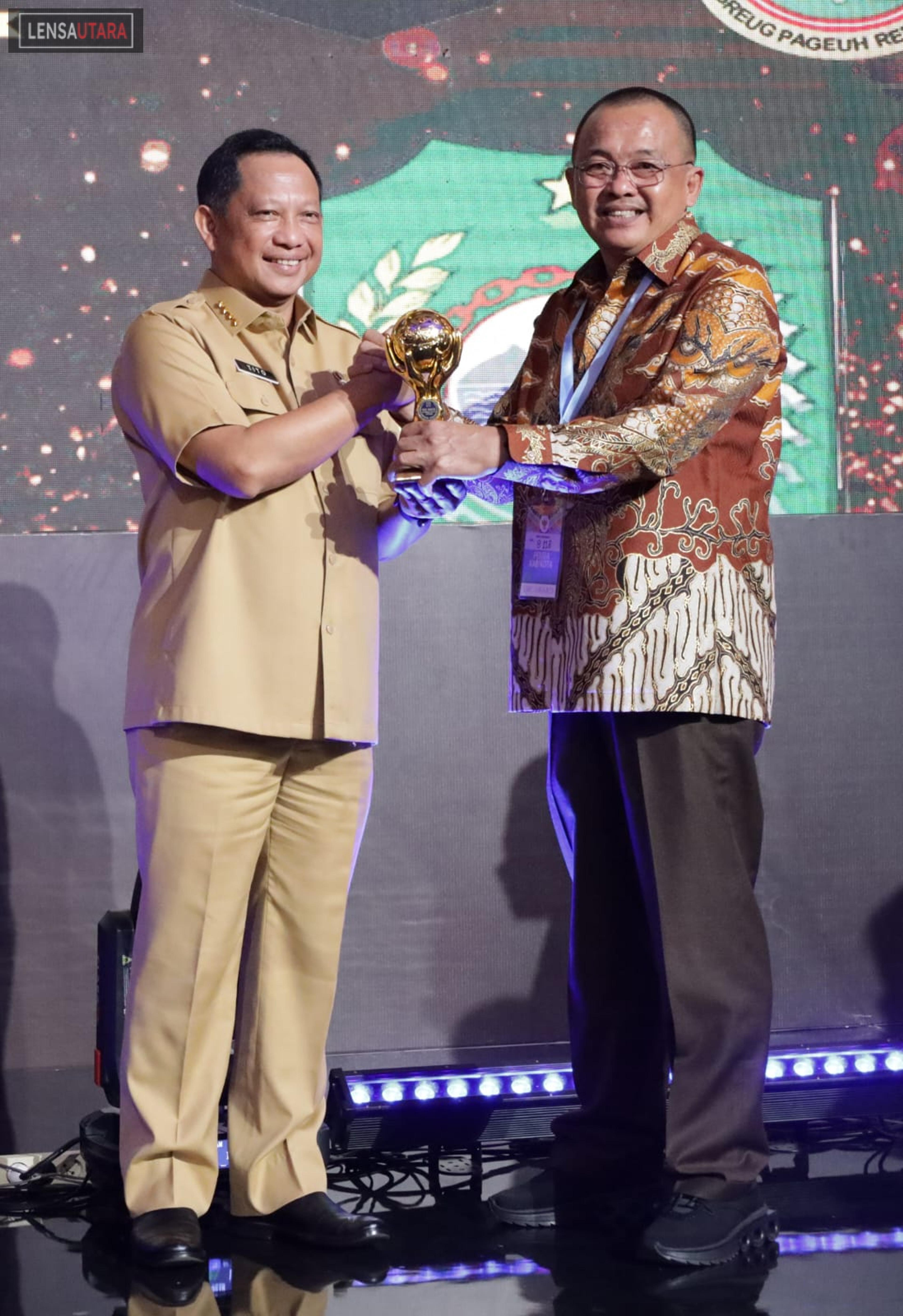 Program CSWL di Bidang Kesehatan Raih Penghargaan UHC