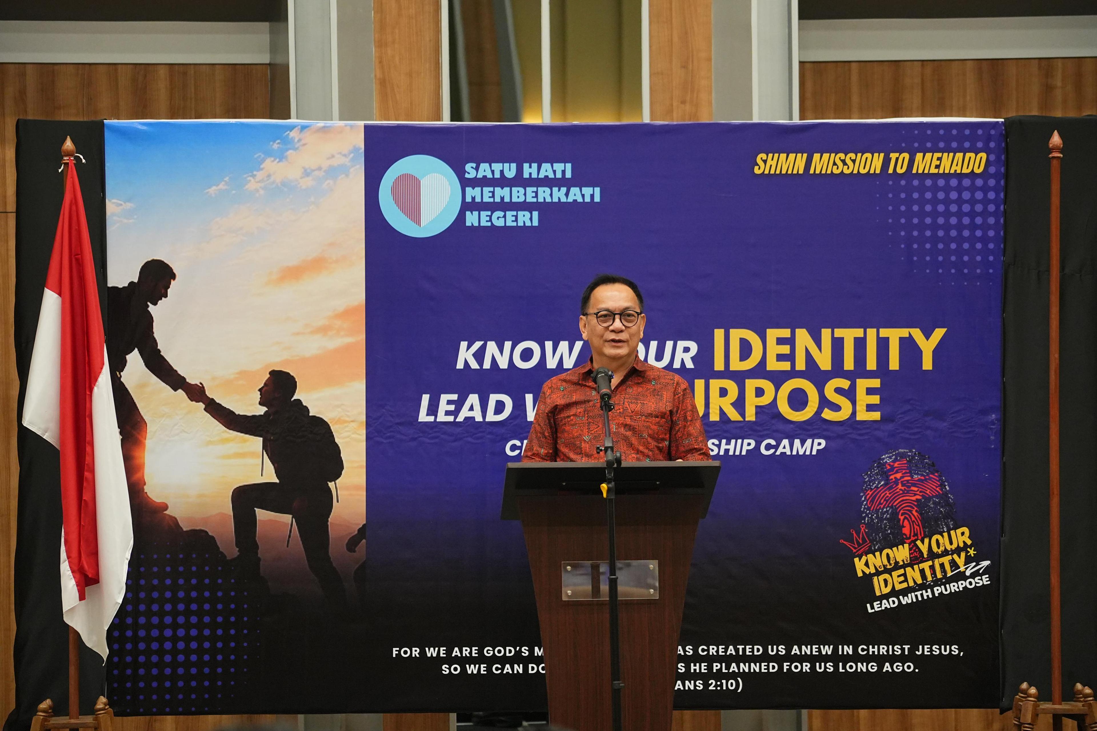 Wali Kota Tomohon Hadiri Christian Leadership Camp for College Student