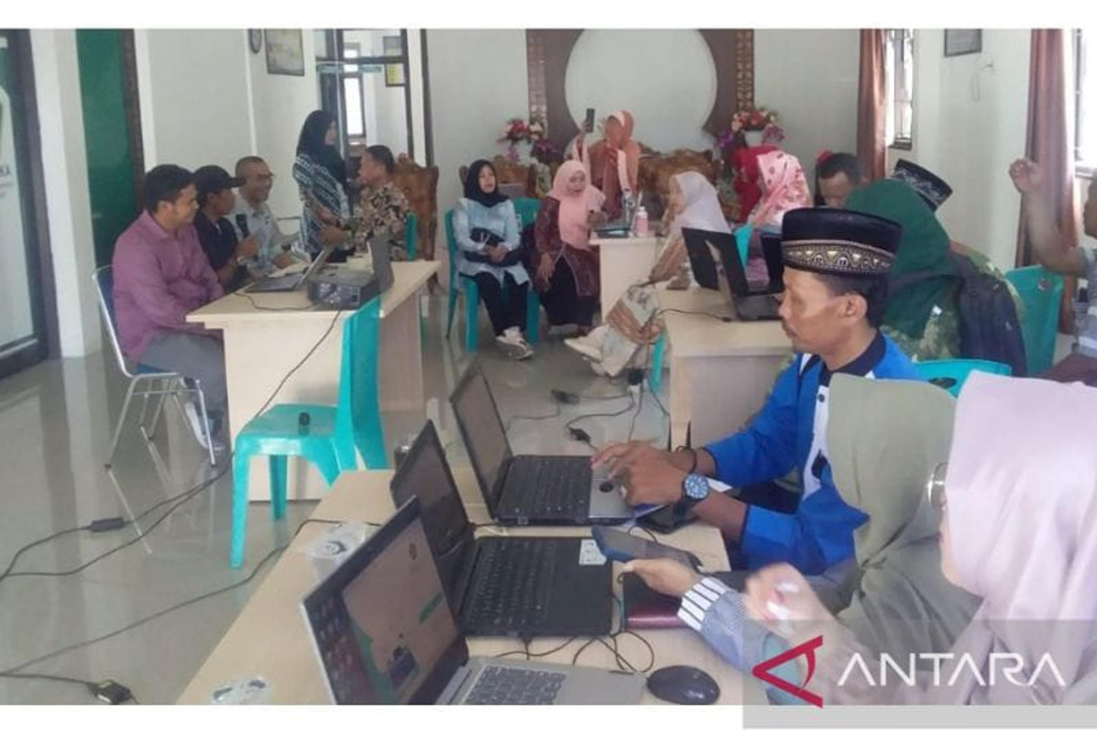 Calon Jamaah Haji Sulut Terima Vaksin Meningitis