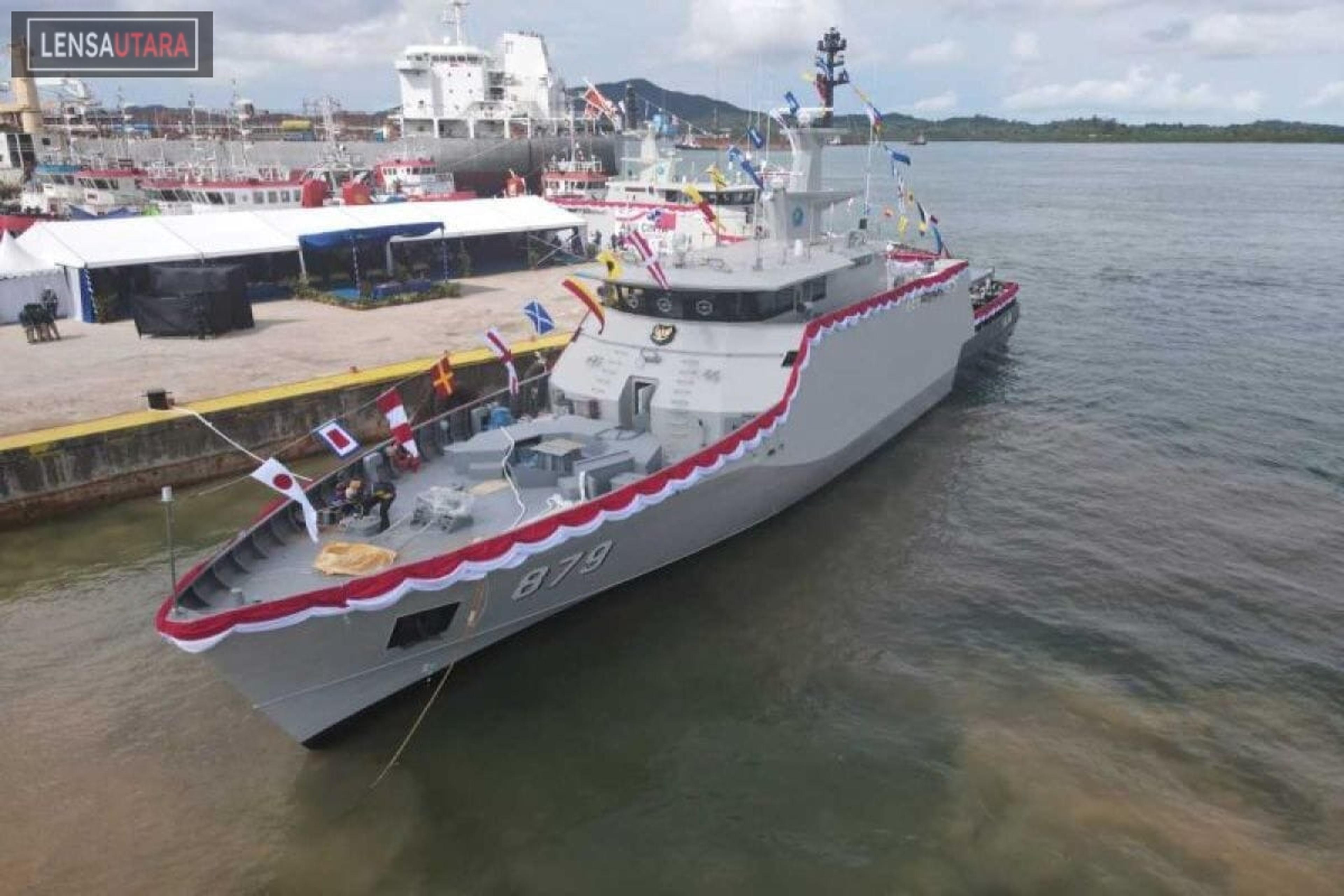 KRI Selar-879 Perkuat Satrol Lantamal VIII Manado