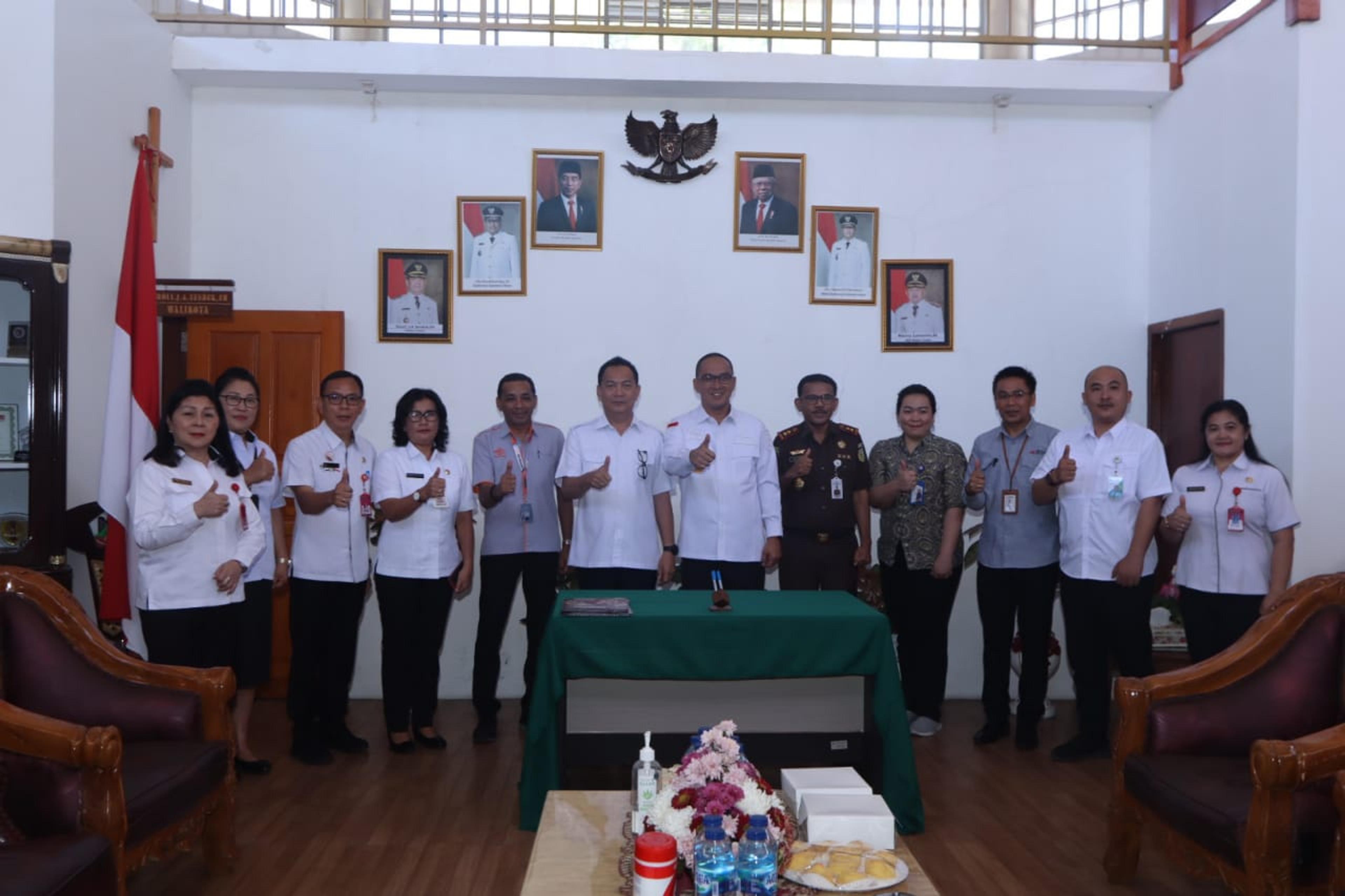 Tingkatkan Pelayananan di MPP, Pemkot Tomohon Laksanakan Penandatangan Kerjasama