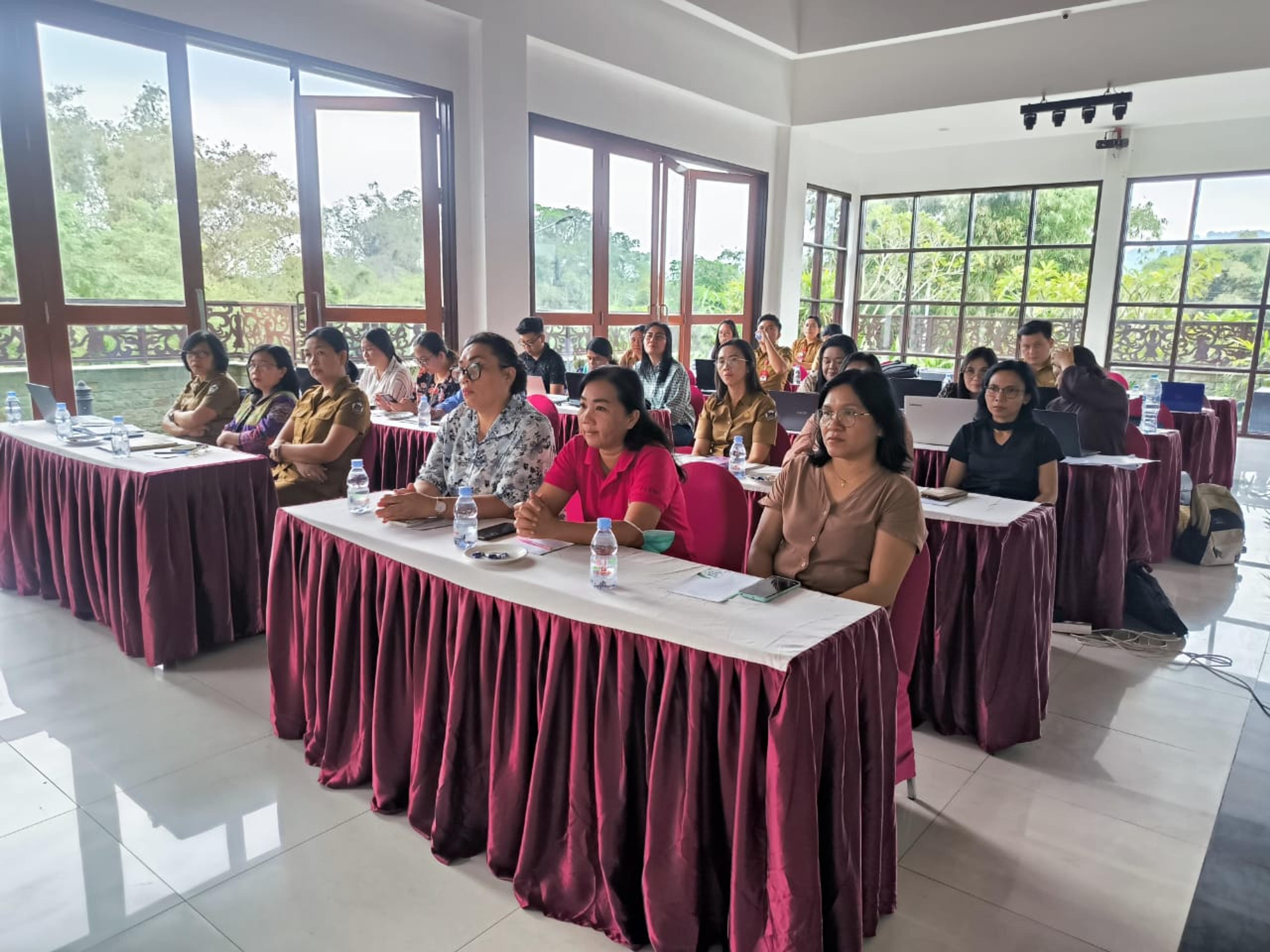 DINKESDA Tomohon Gelar Monev Pencatatan dan Pelaporan Gizi Berbasis Masyarakat