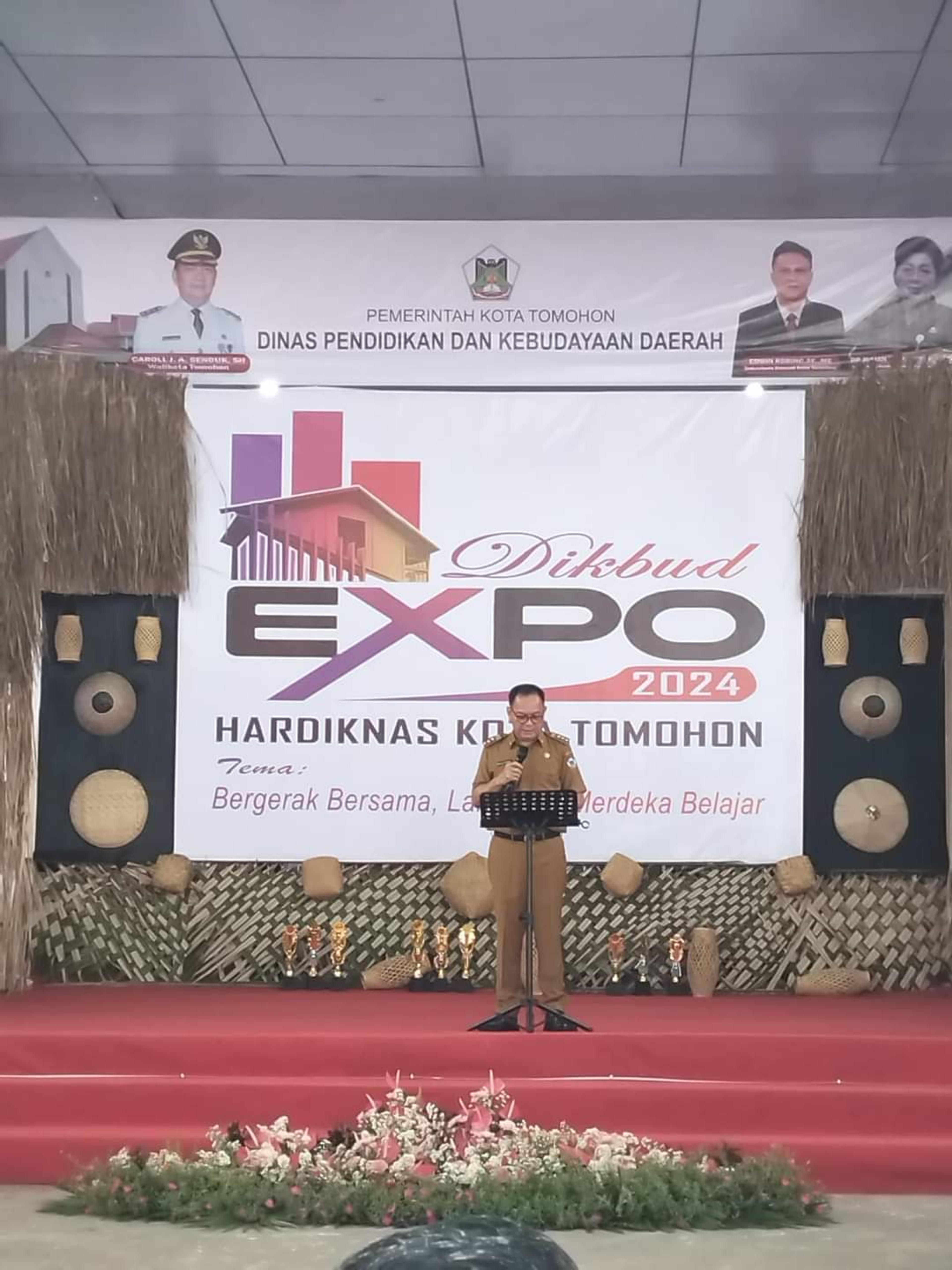Walikota: Dikbud Expo Bukti Dunia Pendidikan di Tomohon Terus Berkembang