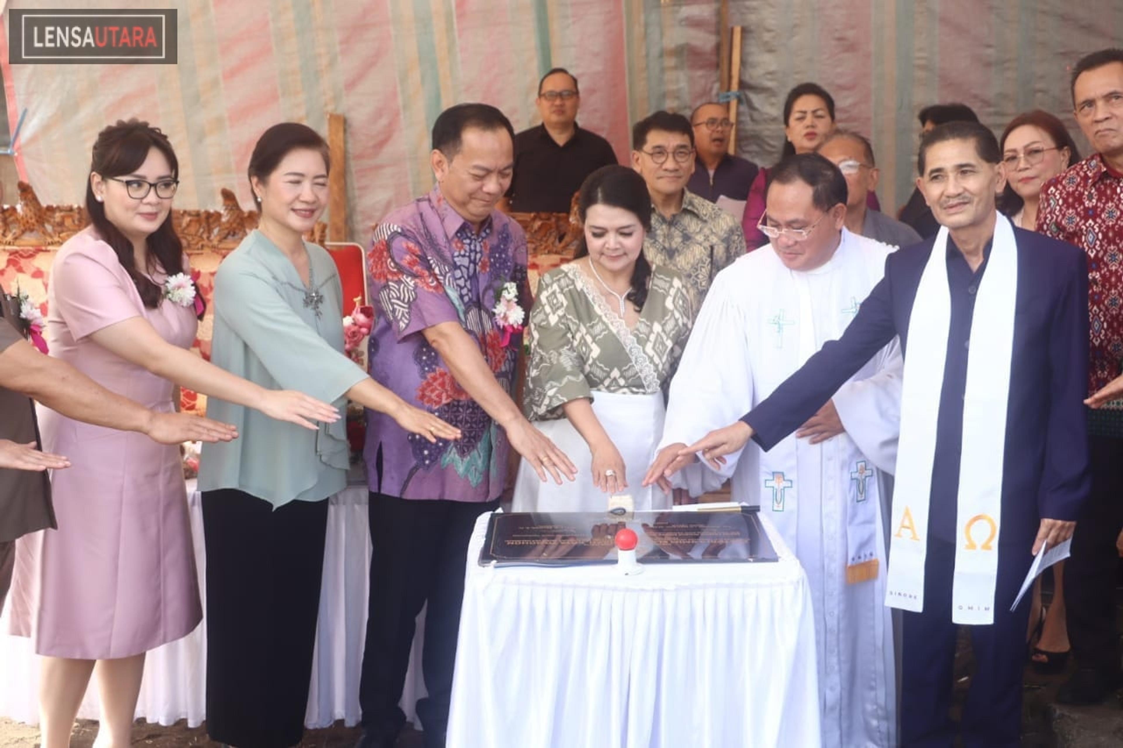 Jemaat GMIM Elim Kolongan Rayakan HUT ke-91, Walikota Tomohon Ajak Umat Peduli Soal Sampah