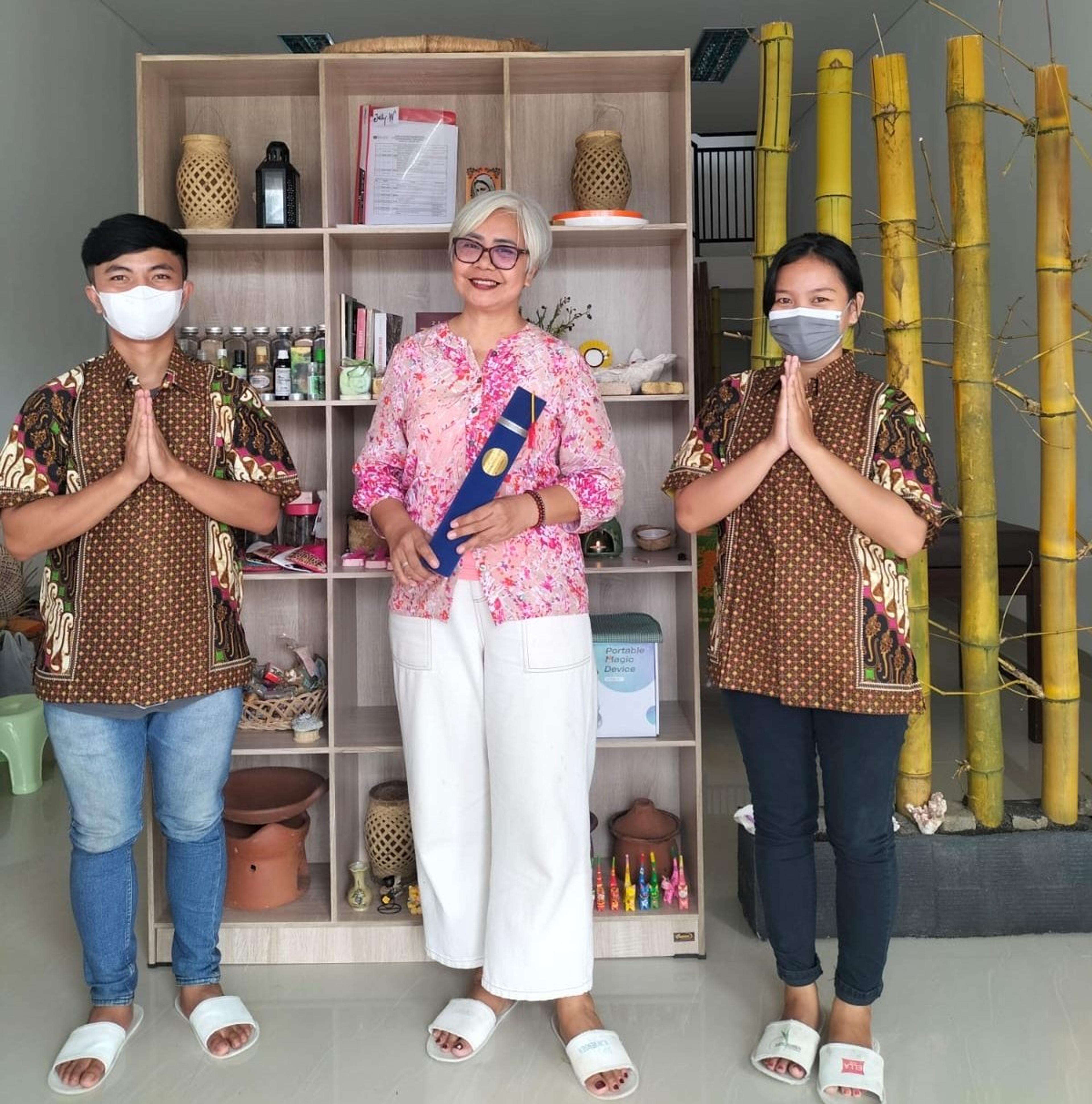 Wale SarimbataSpa Pertama di Indonesia yang Tawarkan Jasa “Bakera”