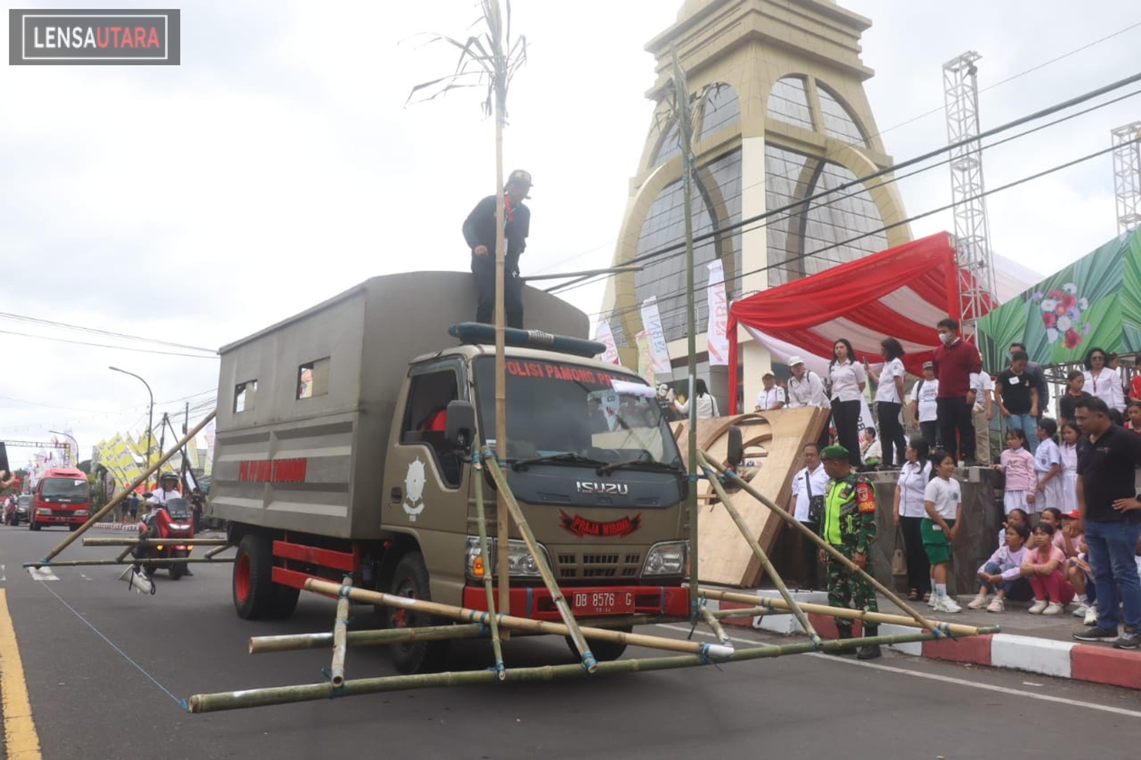 Simulasi Kedua Parade Kendaraan Hias Bunga Matangkan Persiapan TIFF 2025