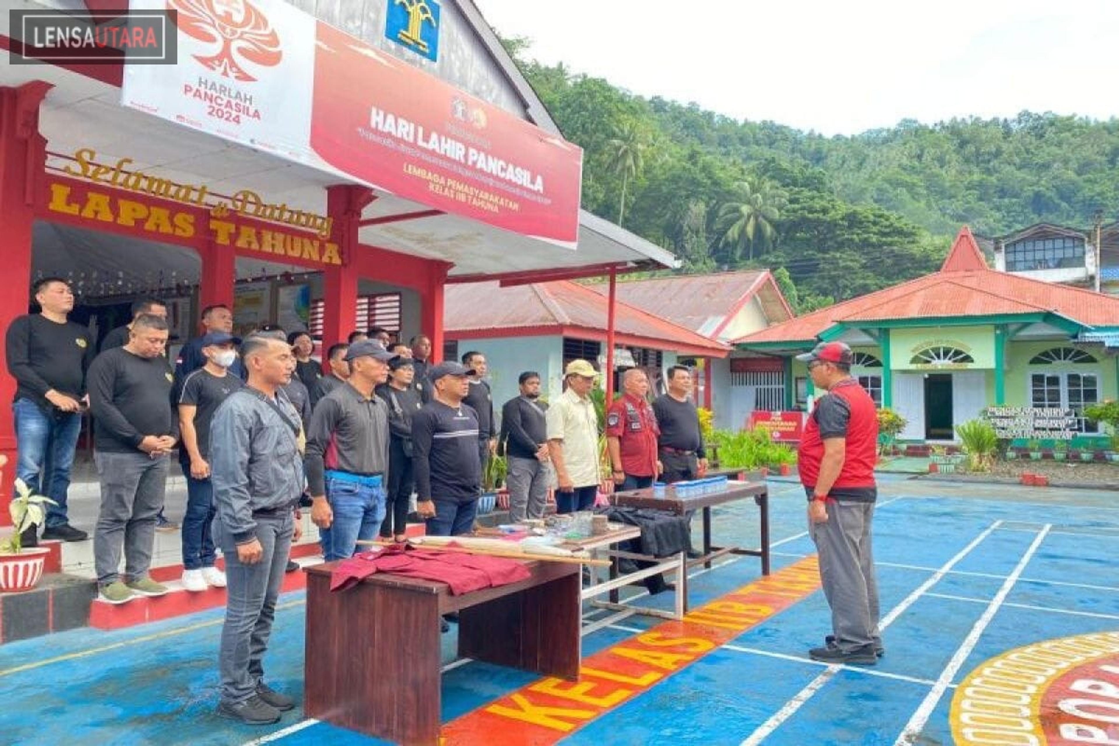 Satopspatnal Kemenkumham Sulut Tes Urine Narapidana Lapas Tahuna