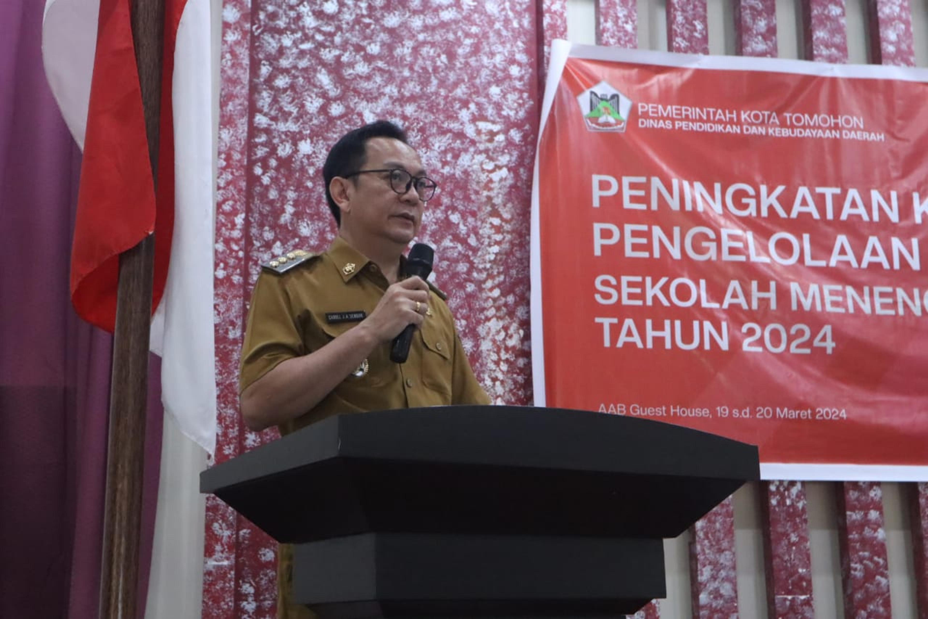 Walikota Caroll Ingatkan Pengelolaan Dana Bos Secara Transparan