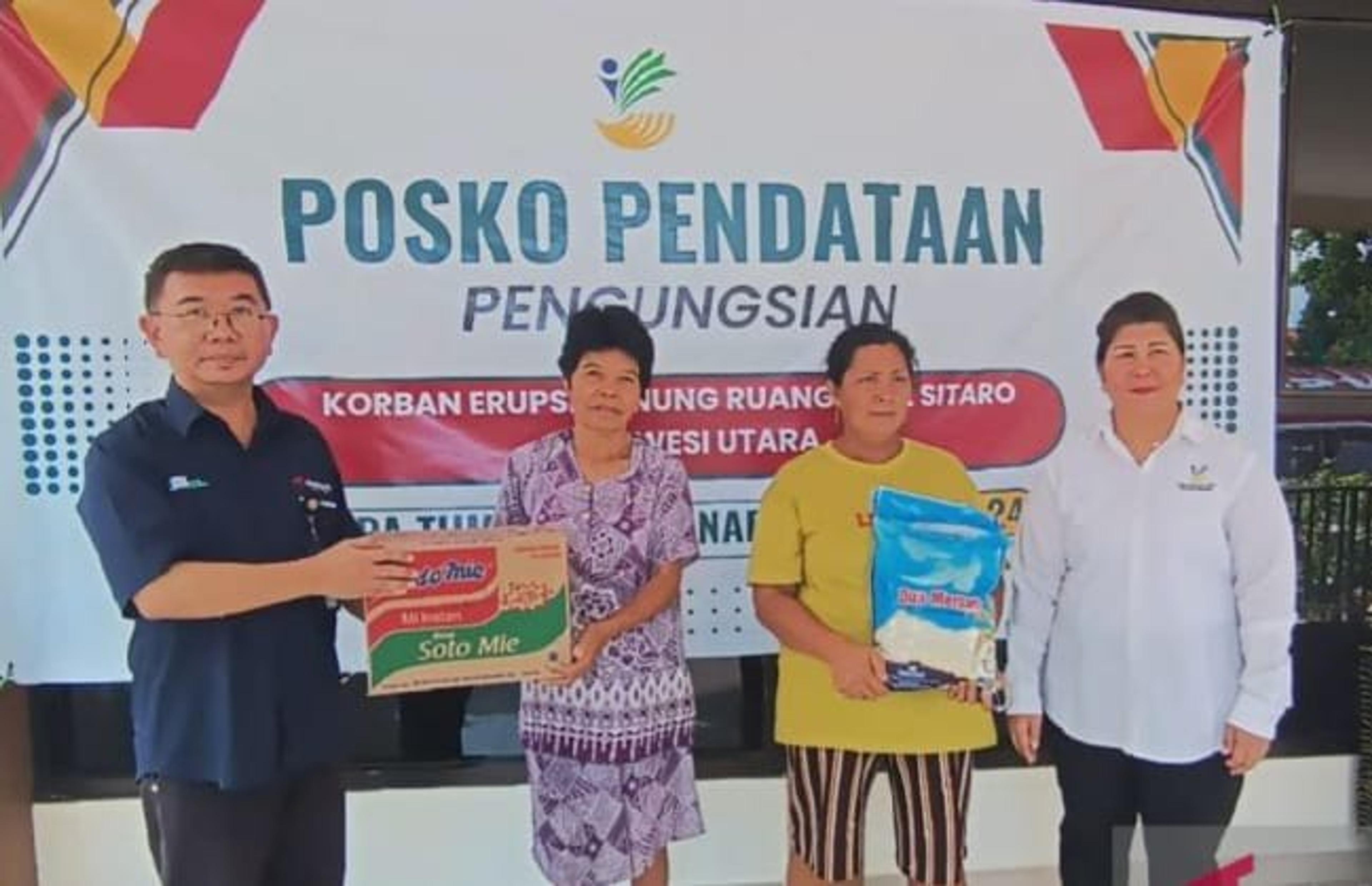LKBN ANTARA Biro Sulut Bantu Korban Erupsi Gunung Ruang