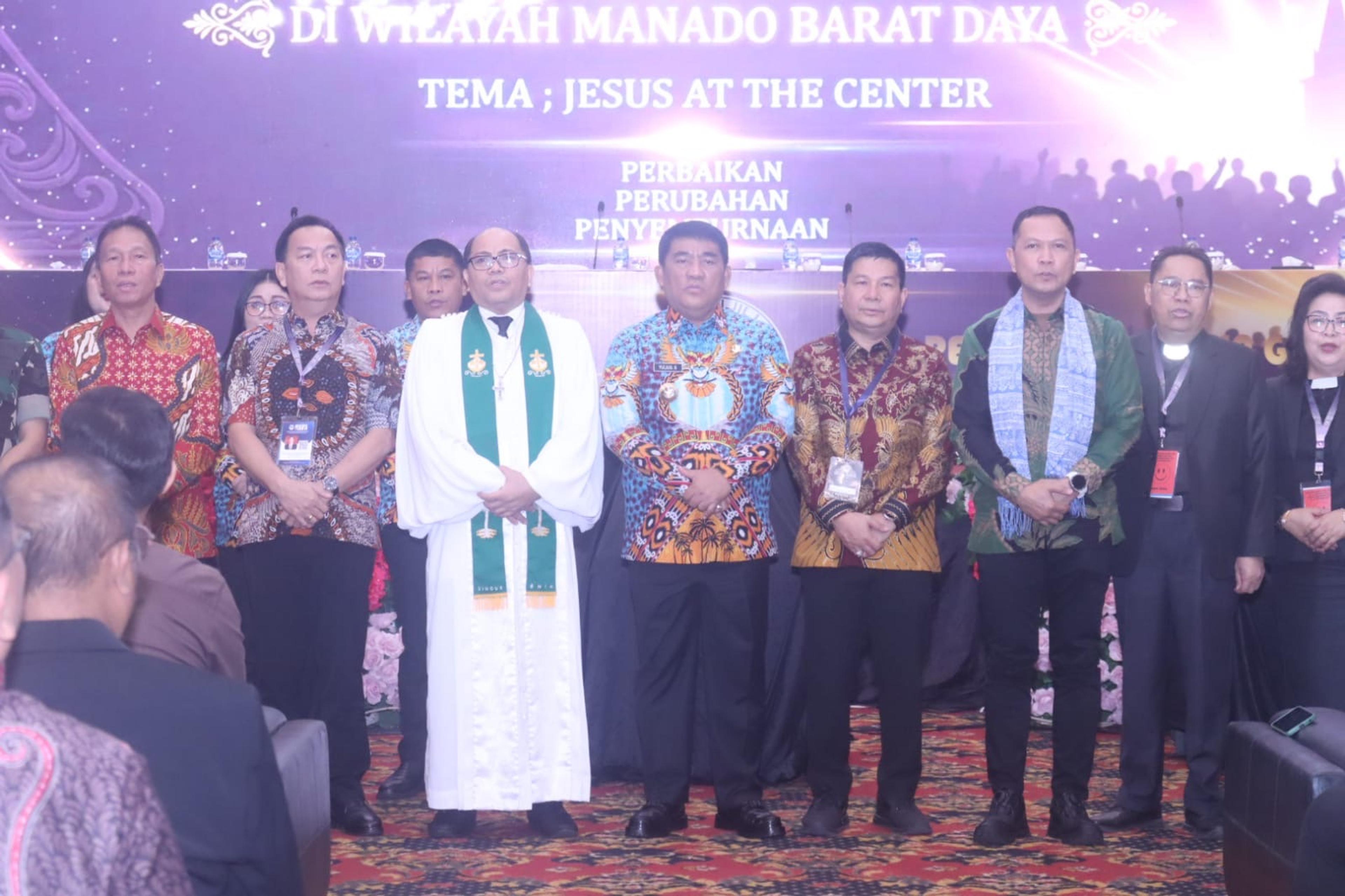 Sidang Majelis Sinode Istimewa ke-82 GMIM Tahun 2026 Dibuka, Wali Kota Tomohon Ikut Hadir