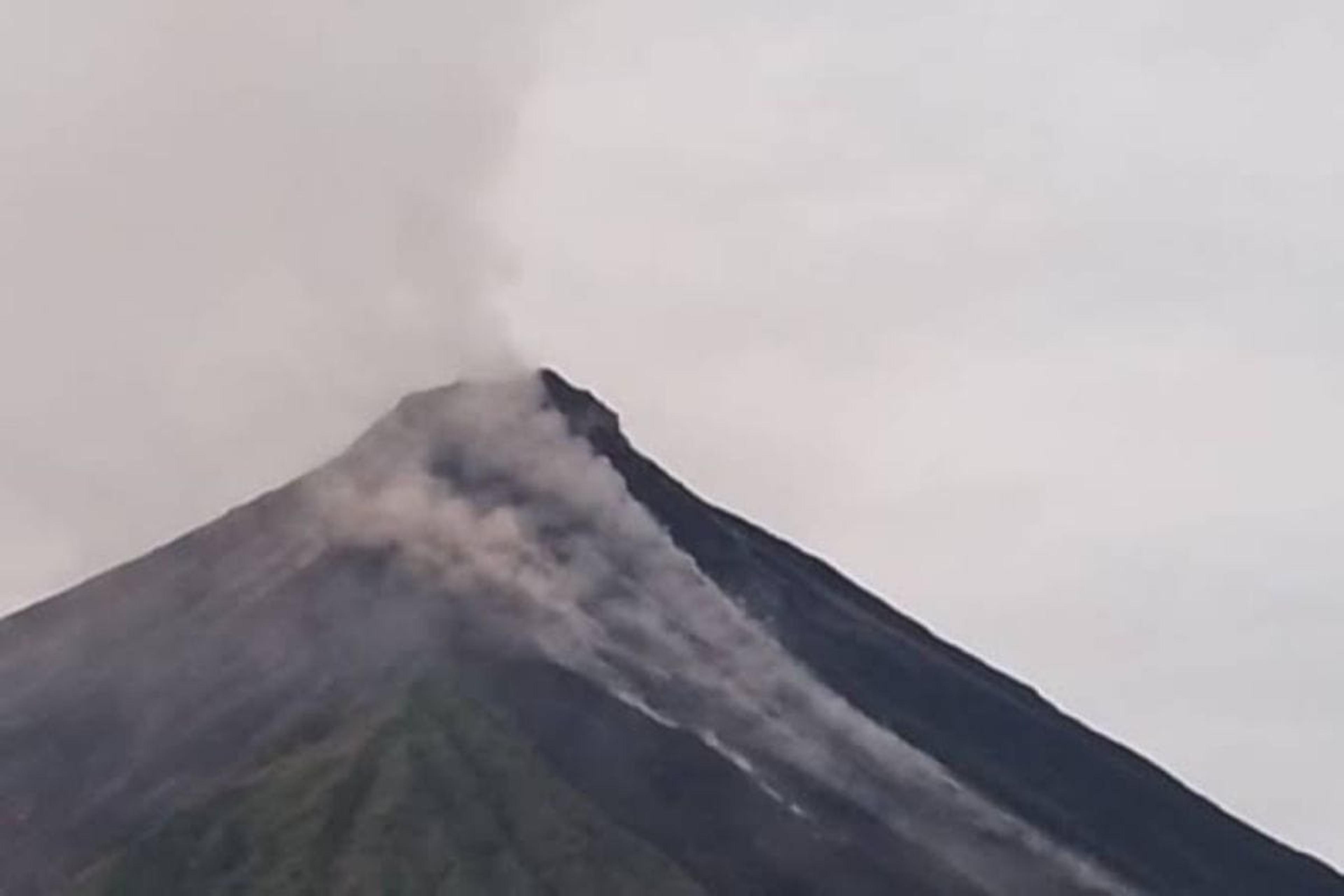 PVMBG: Warga Pulau Siau Waspadai Awan Panas Guguran Gunung Karangetang