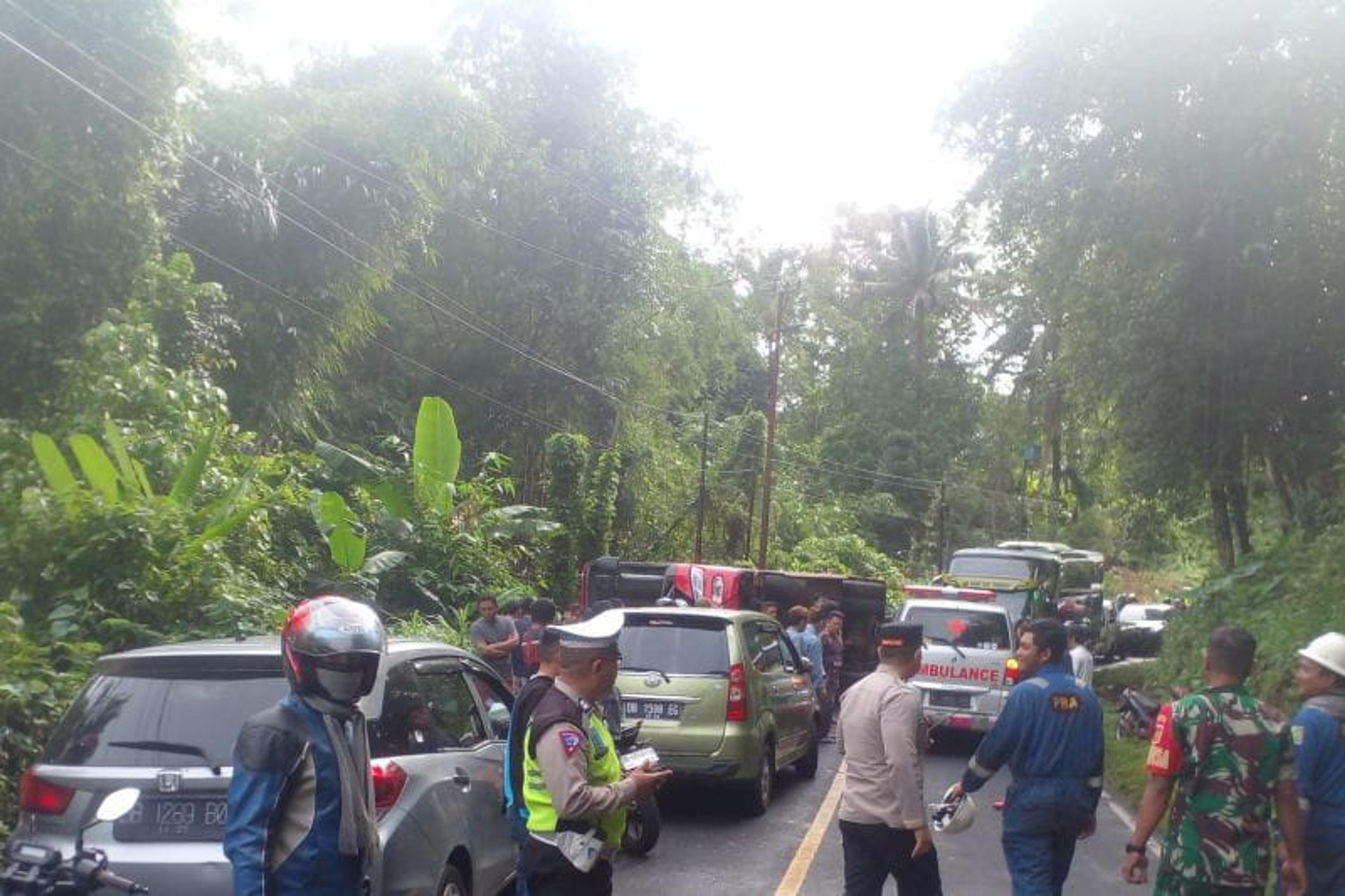 Kecelakaan Bus di Jalan Leilem-Sonder Sebabkan Tiga Orang Meninggal