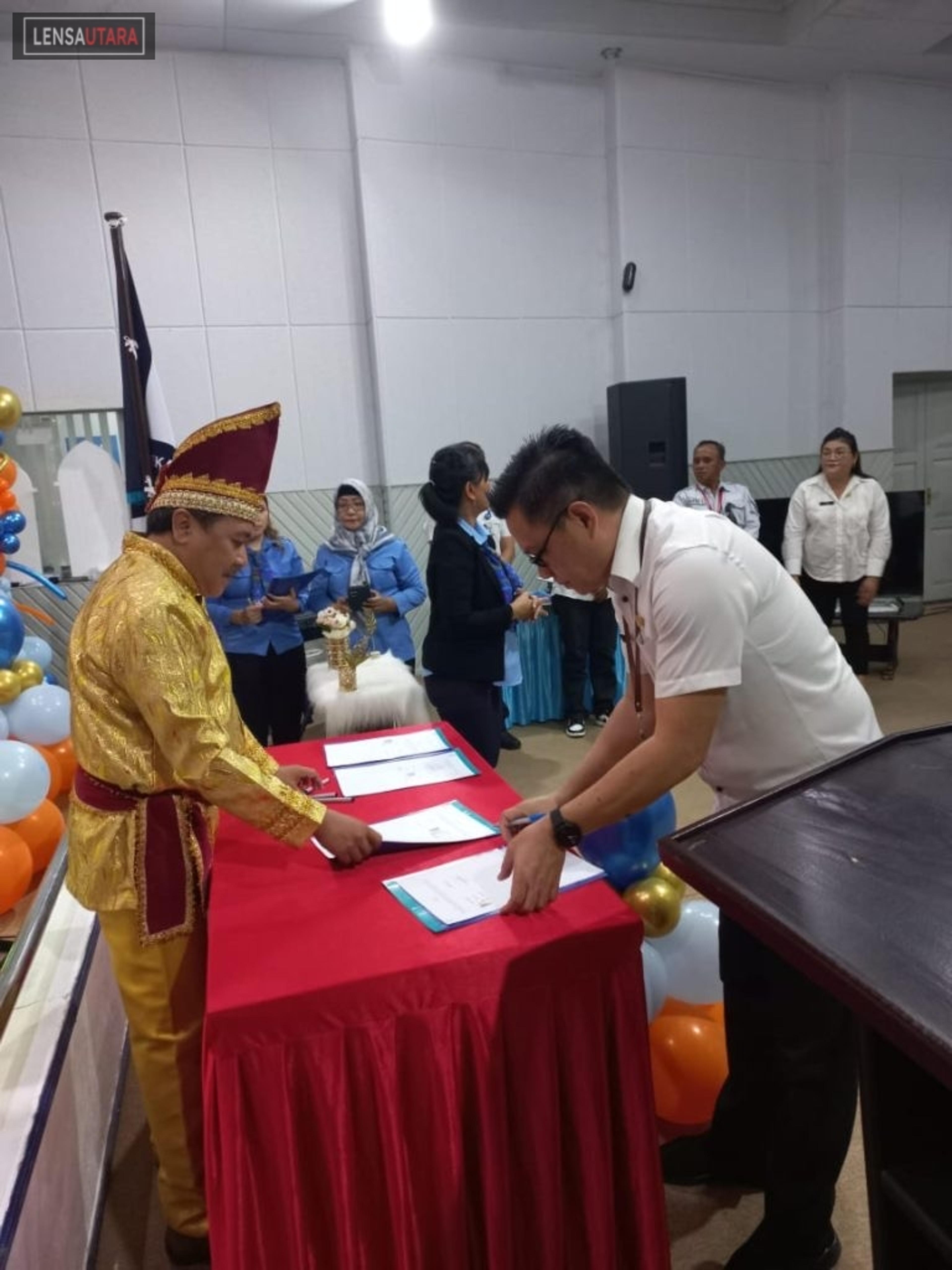 Hadiri Puncak Perayaan HUT RRI, Novi Politon Teken PKS Bersama LPP RRI