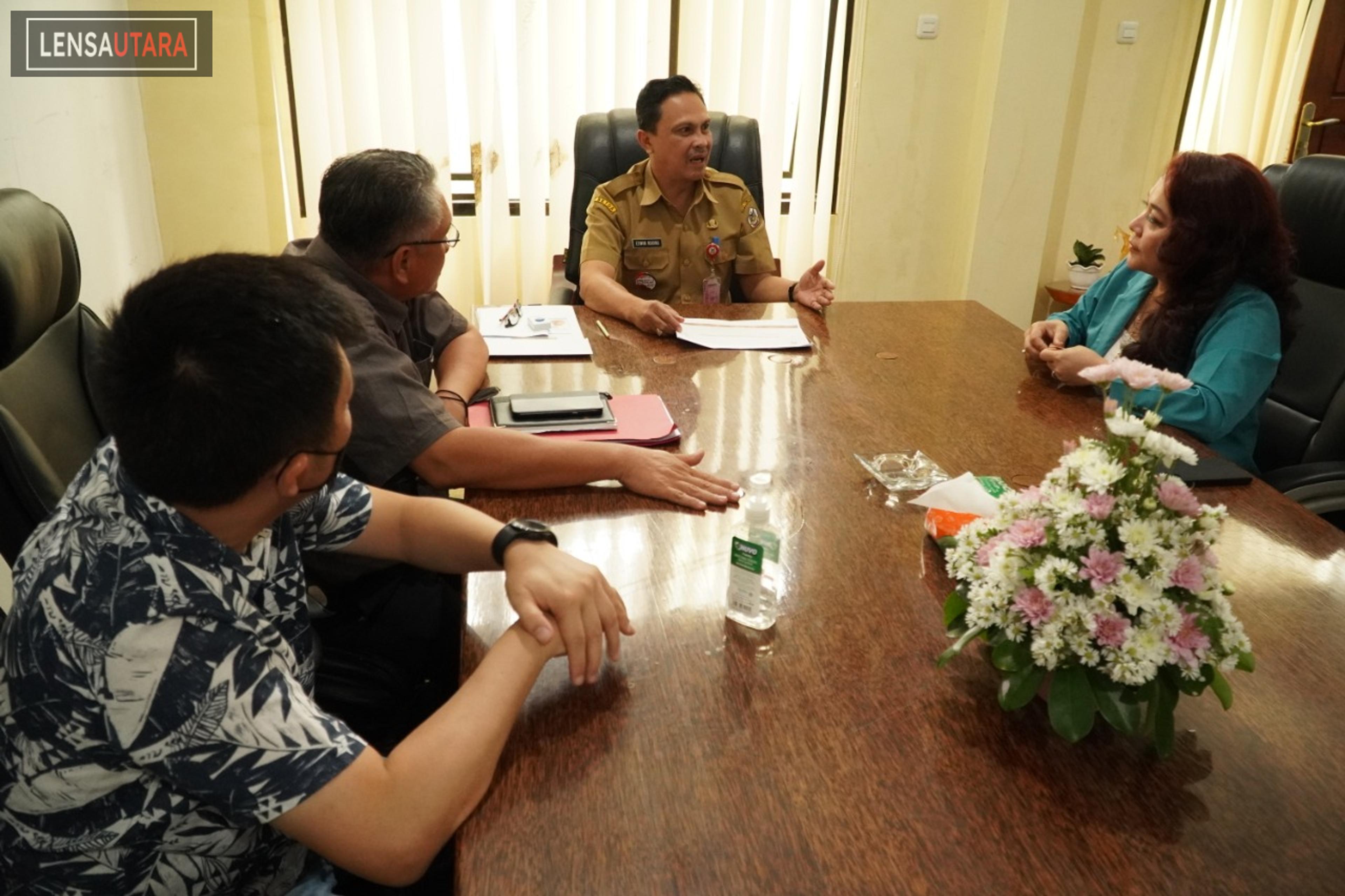 Roring: Pemkot mendukung program Badan Promosi Pariwisata Tomohon untuk mengangkat Woloan sebagai Kampung Wisata