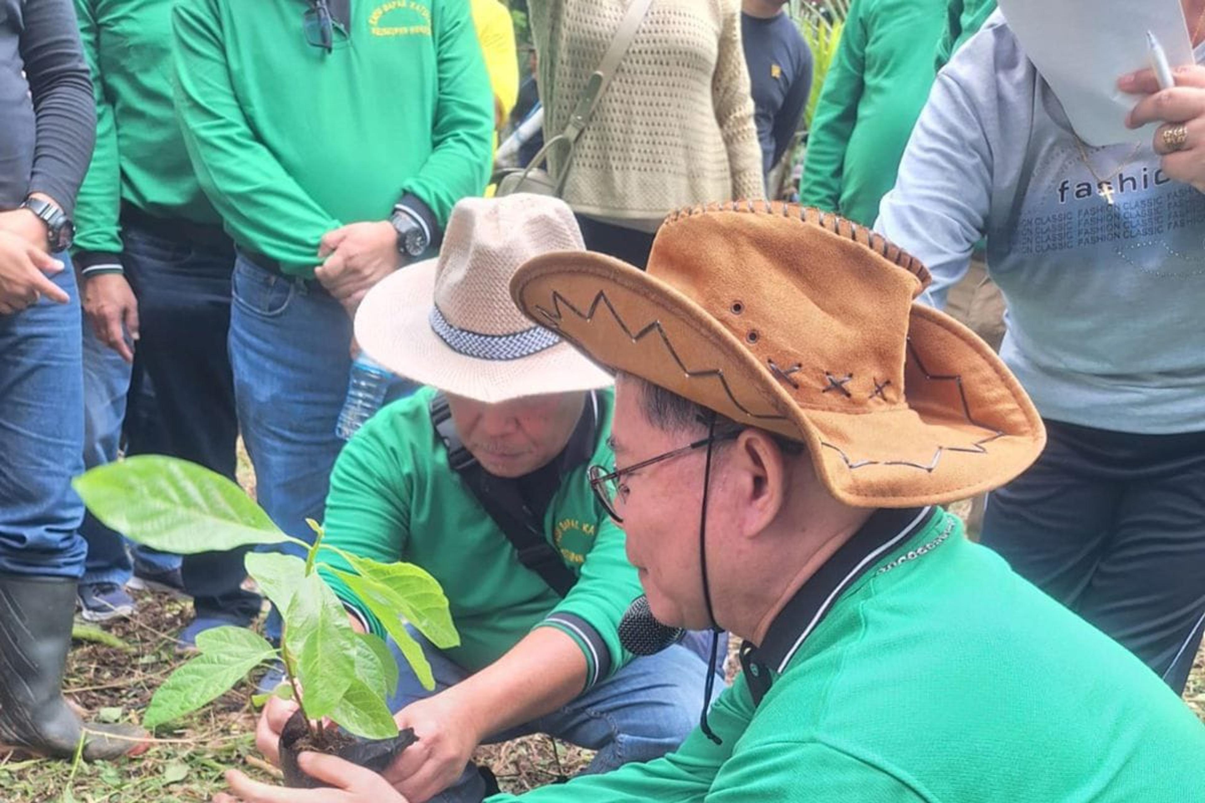 Uskup Manado Minta Perlakukan Alam Sekitar Secara Baik