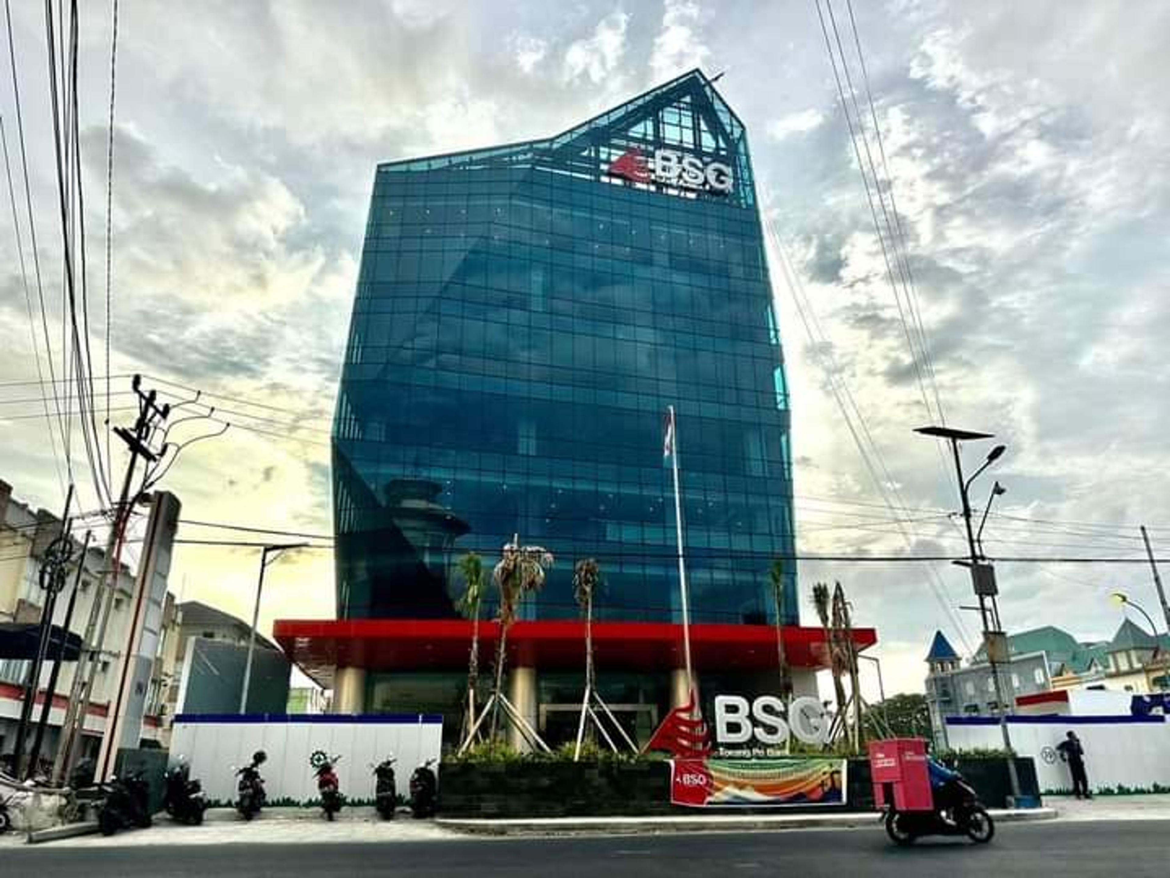 Dirut: Minat Masyarakat Menabung di BSG Tinggi