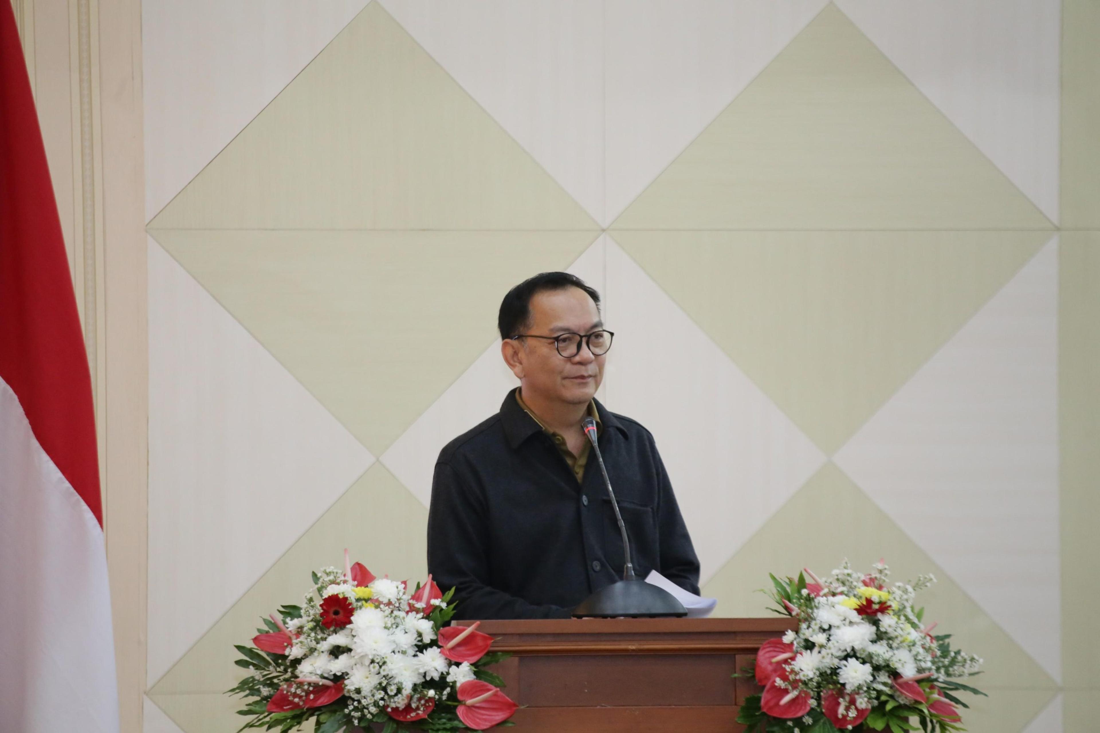 Walikota Caroll: Rekomendasi DPRD Jadi Pedoman Penyempurnaan Kinerja Kedepan