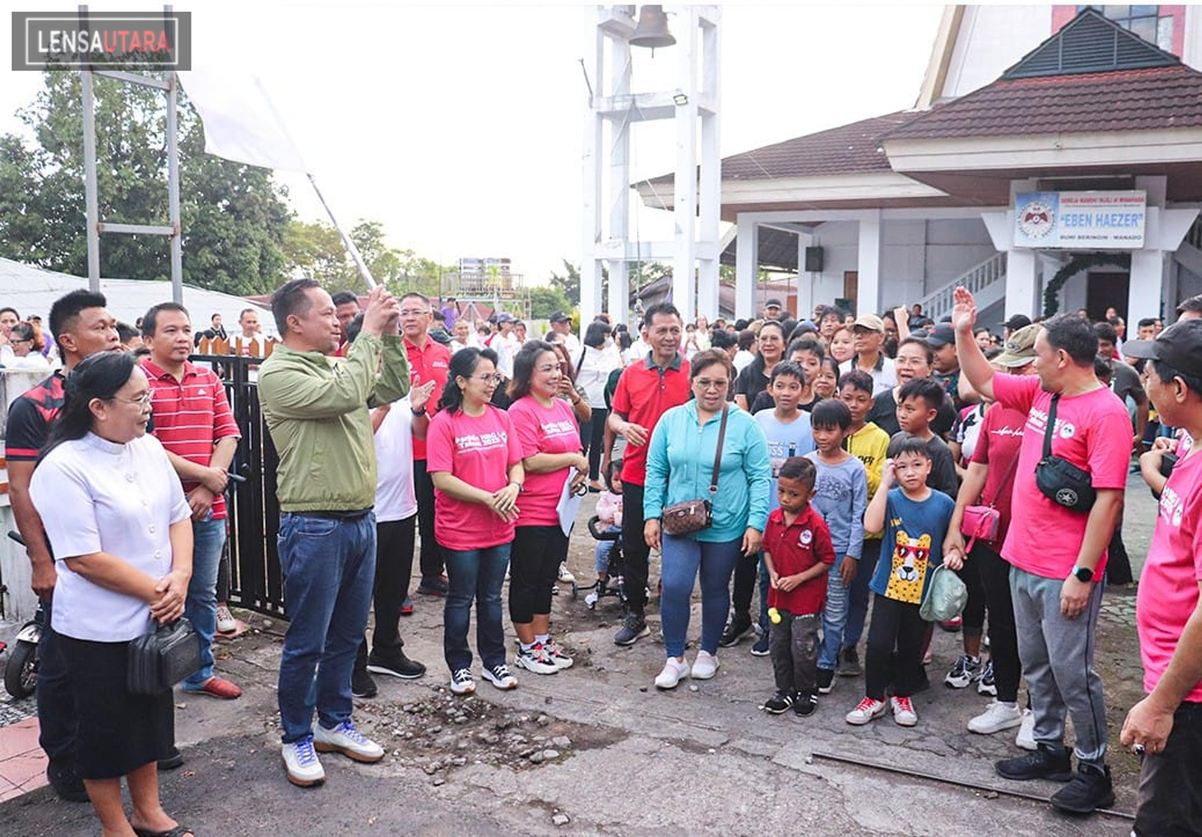 Wakil Walikota Manado, Hadir Dalam Hari Ulang Tahun Jemaat GMIM Eben Heazer Bumber Ke-56