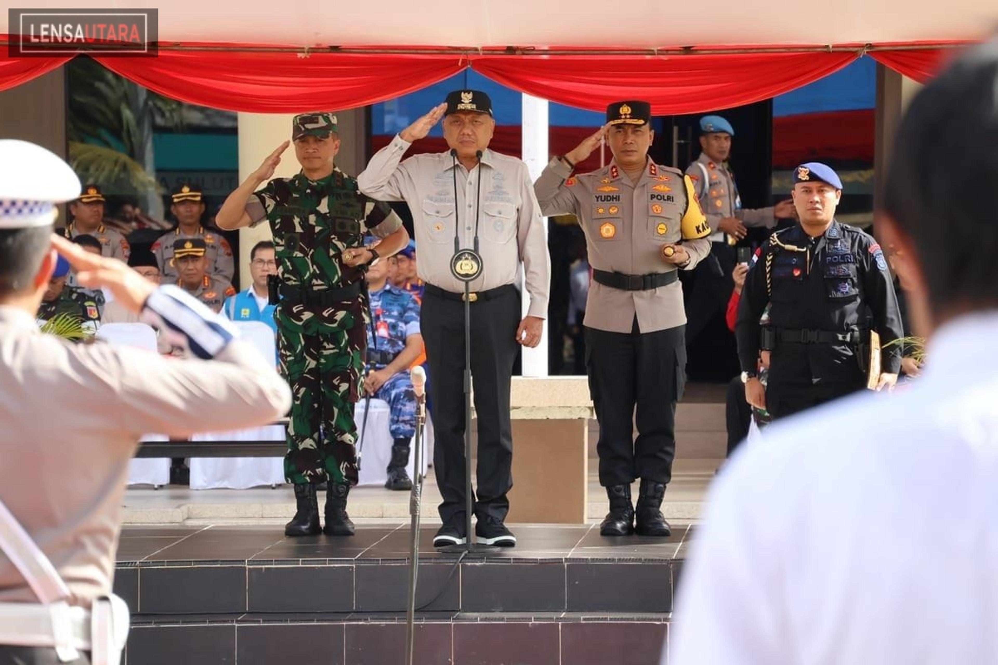Olly Pimpin Apel Gelar Pasukan Operasi Ketupat Samrat Polda Sulut