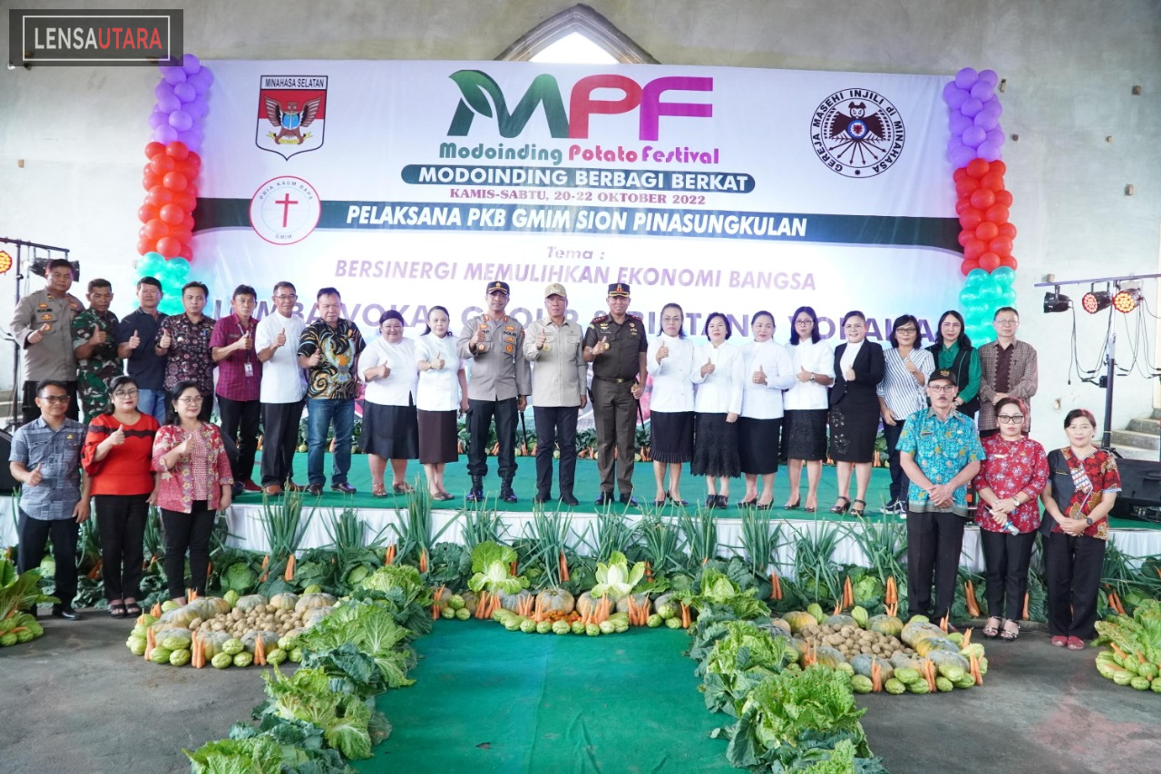 Buka Modoinding Potato Festival, Bupati Wongkar: Semoga Bisa Angkat Ekonomi Minsel