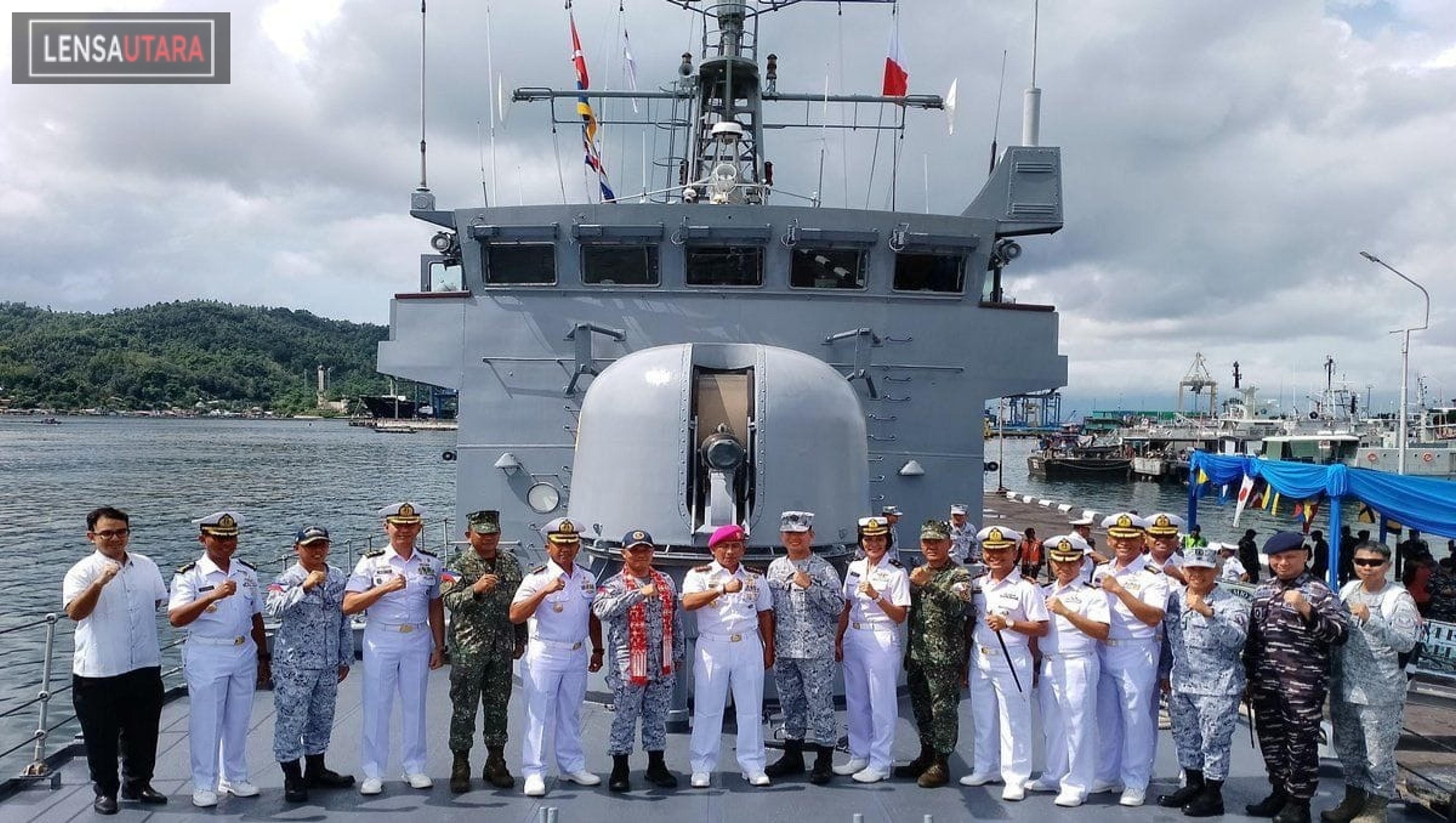Lantamal VIII Sambut Kedatangan Kapal Perang Filipina di Satrol Bitung
