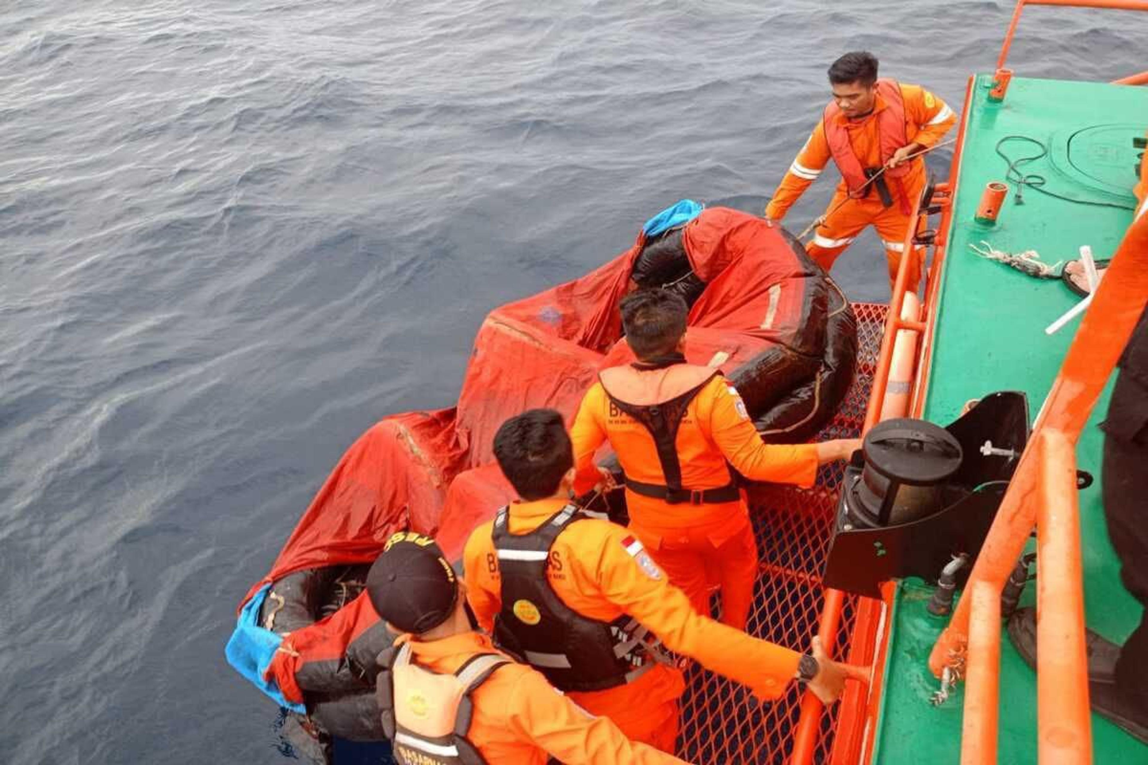 Tim SAR Cari Kapal Yang Hilang Kontak di Perairan Tagulandang