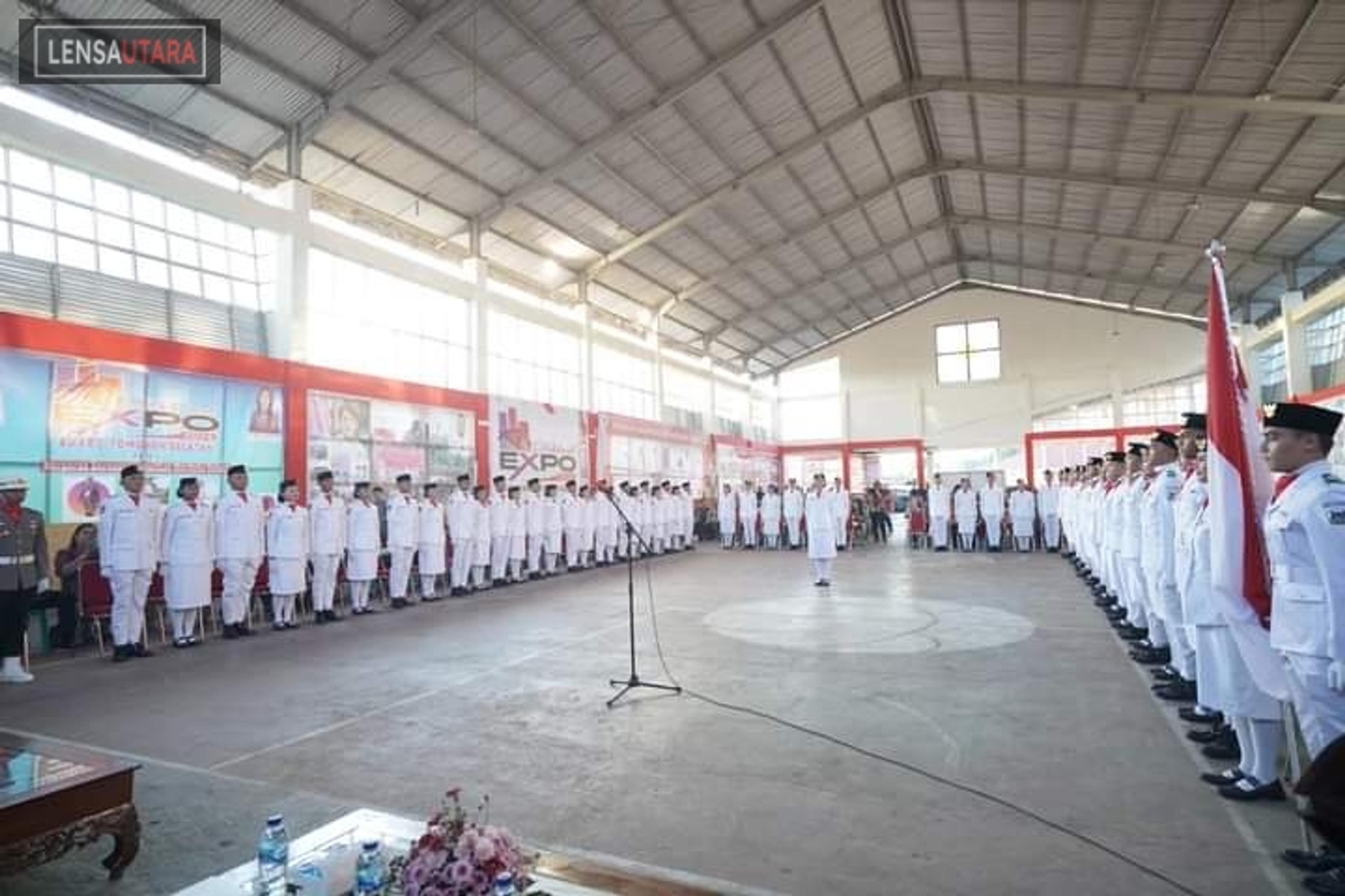 62 Paskibraka Kota Tomohon Dikukuhkan Walikota CS
