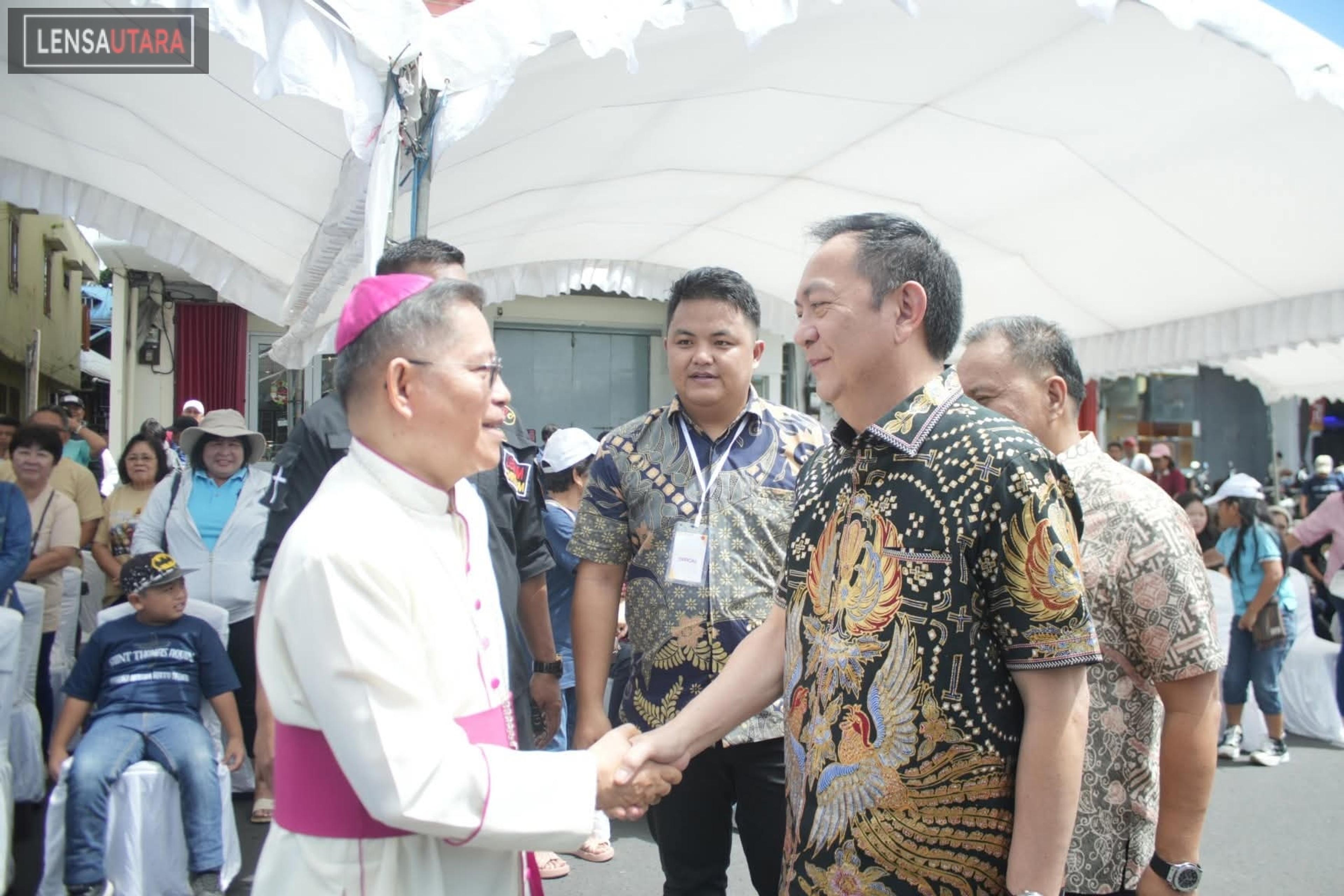 Ribuan Umat Katolik Hadir di Kota Tomohon Rayakan Festival Kristus Raja Semesta Alam