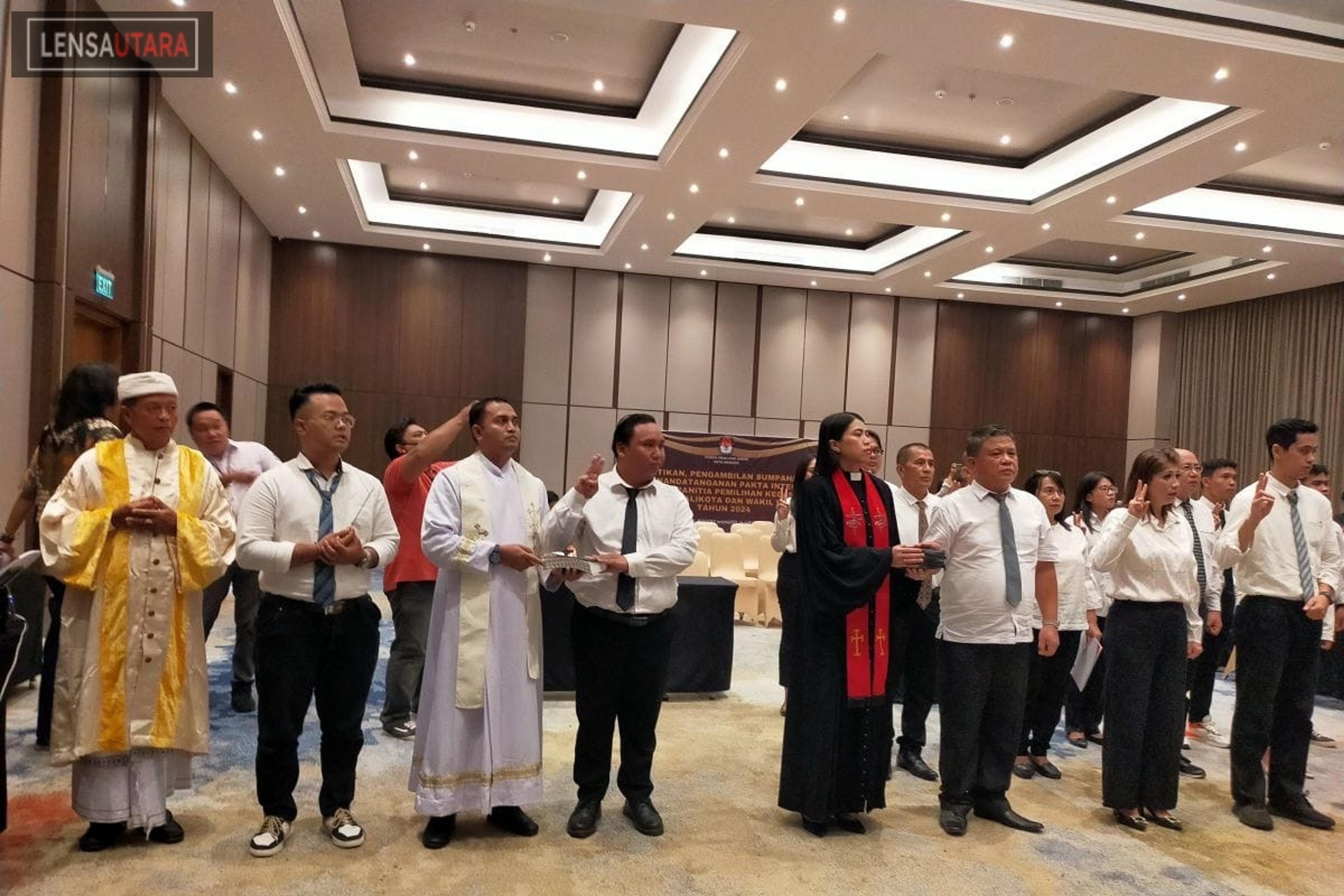 KPU Manado Lantik 55 PPK 11 Kecamatan