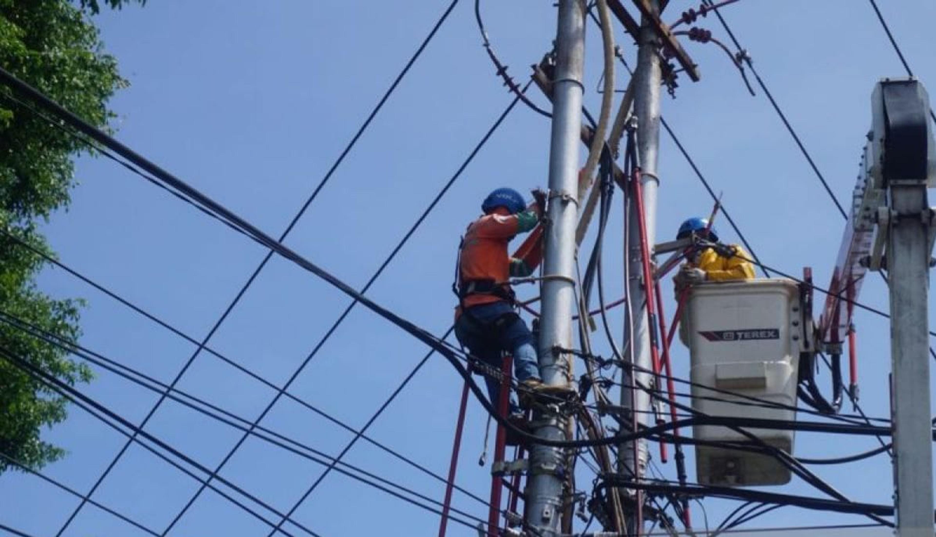 PLN Suluttenggo Ingatkan: Jaga Keamanan Gunakan Listrik Saat Musim Hujan