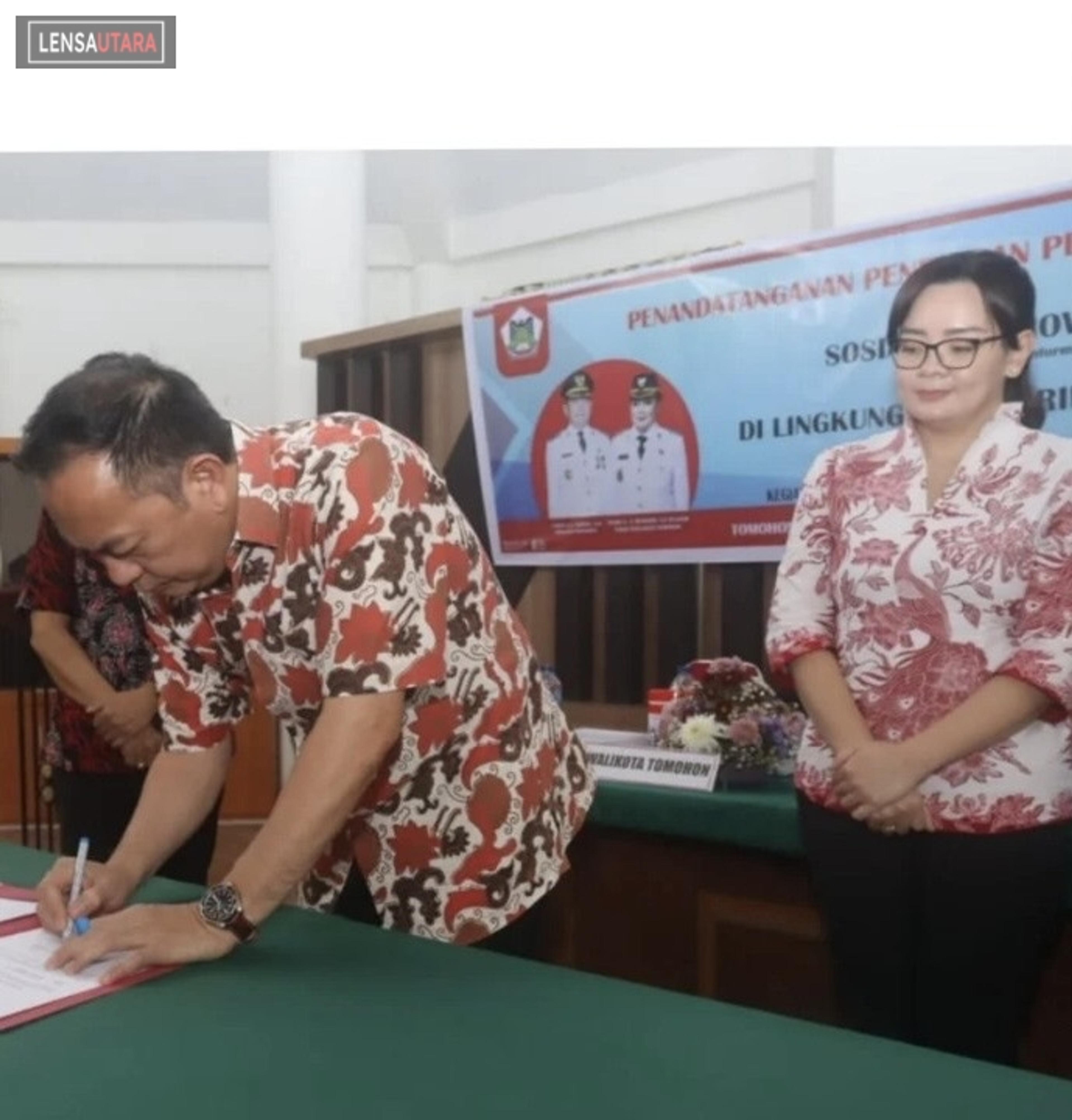 Wali Kota, Wakil Walikota dan Sekda Tomohon Tandatangani Penetapan Perjanjian Kinerja Daerah Perubahan Tahun Anggaran 2025