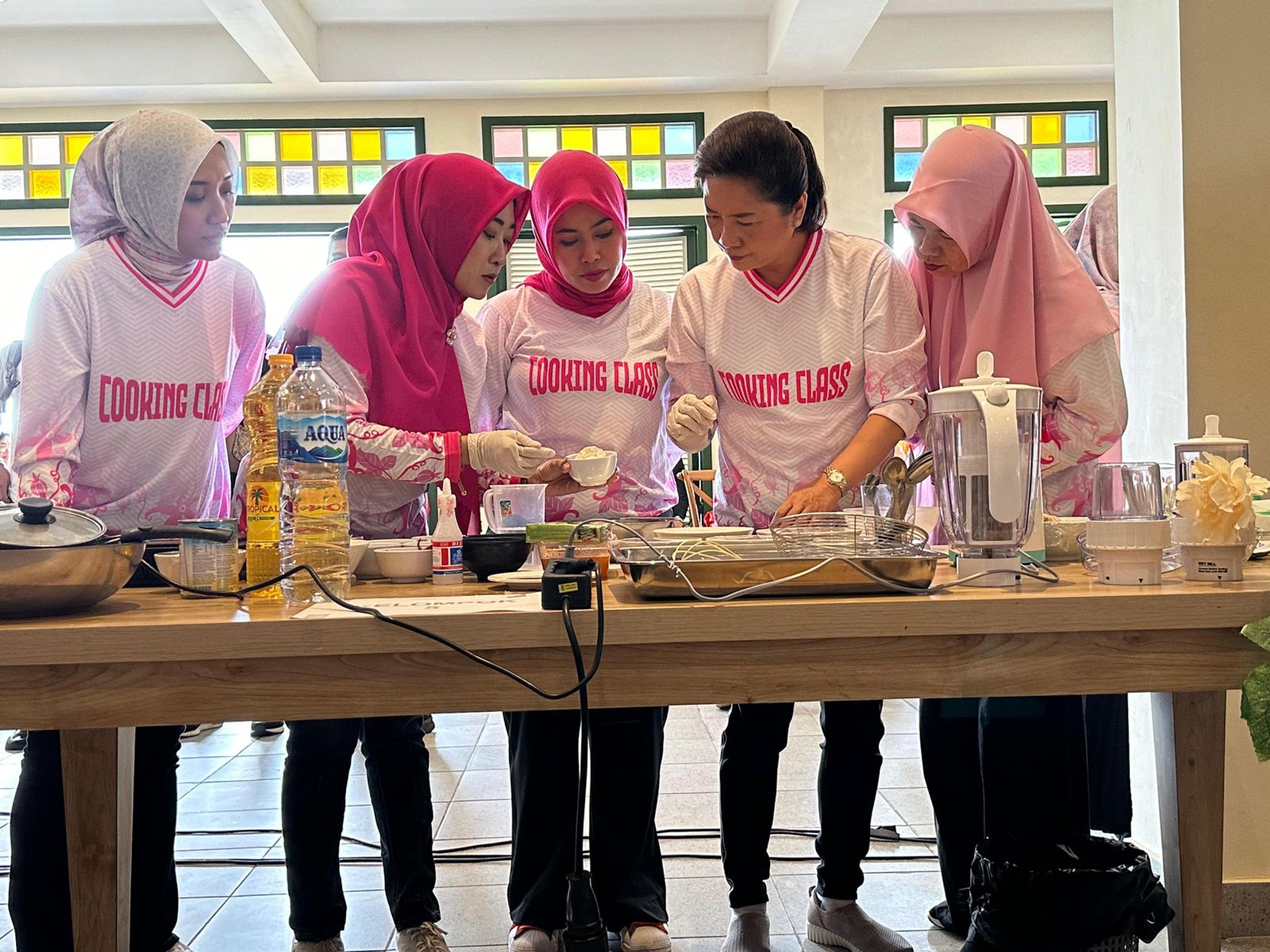 Ikuti Cooking Class di Rakenas APEKSI, Jeand’Arc Karundeng Cs Raih Peringkat 2