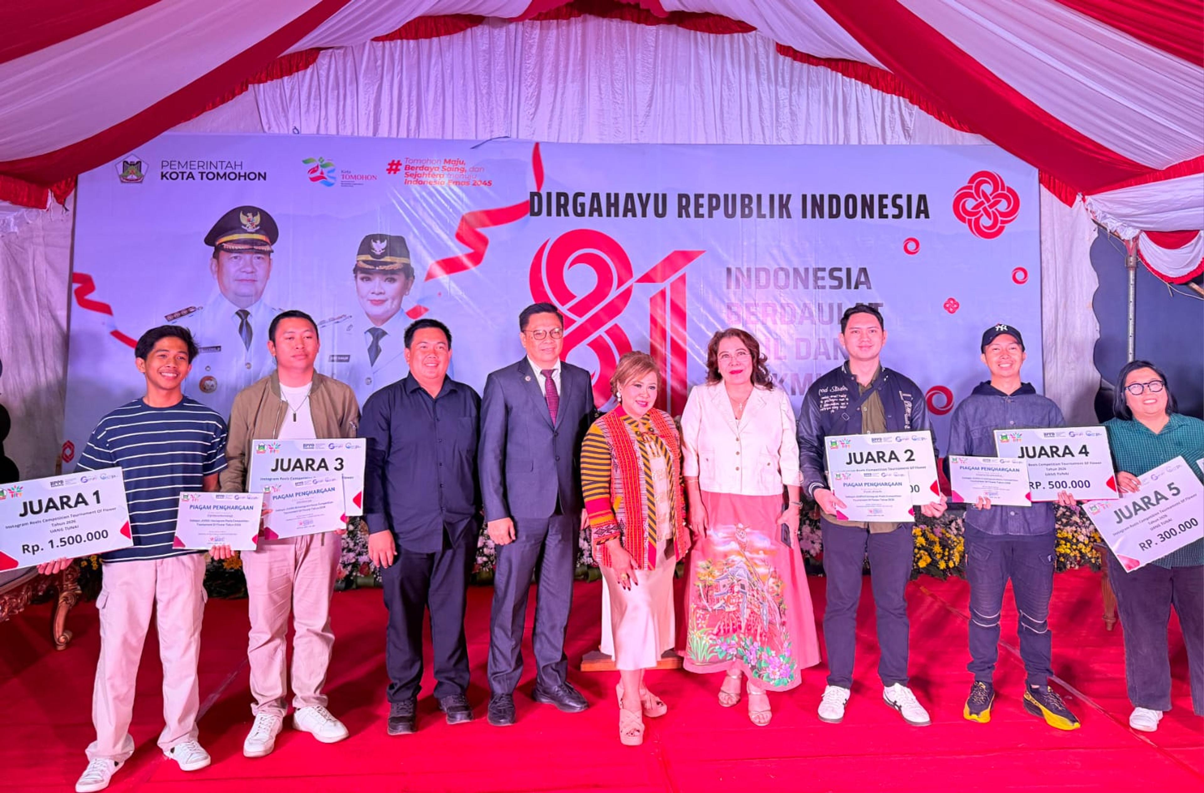 Foto bersama  dengan para pemenang.(Foto: ist.)
