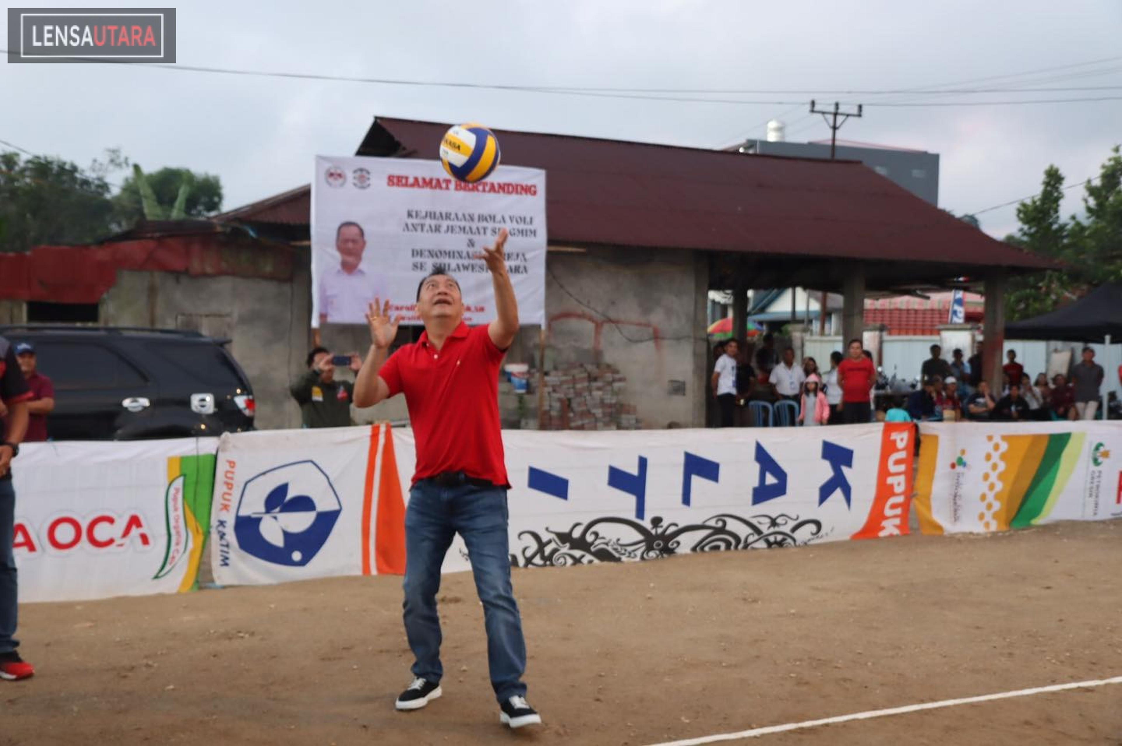 Caroll Senduk Buka Kejuaraan Bolavoli Nazaret Cup 2023
