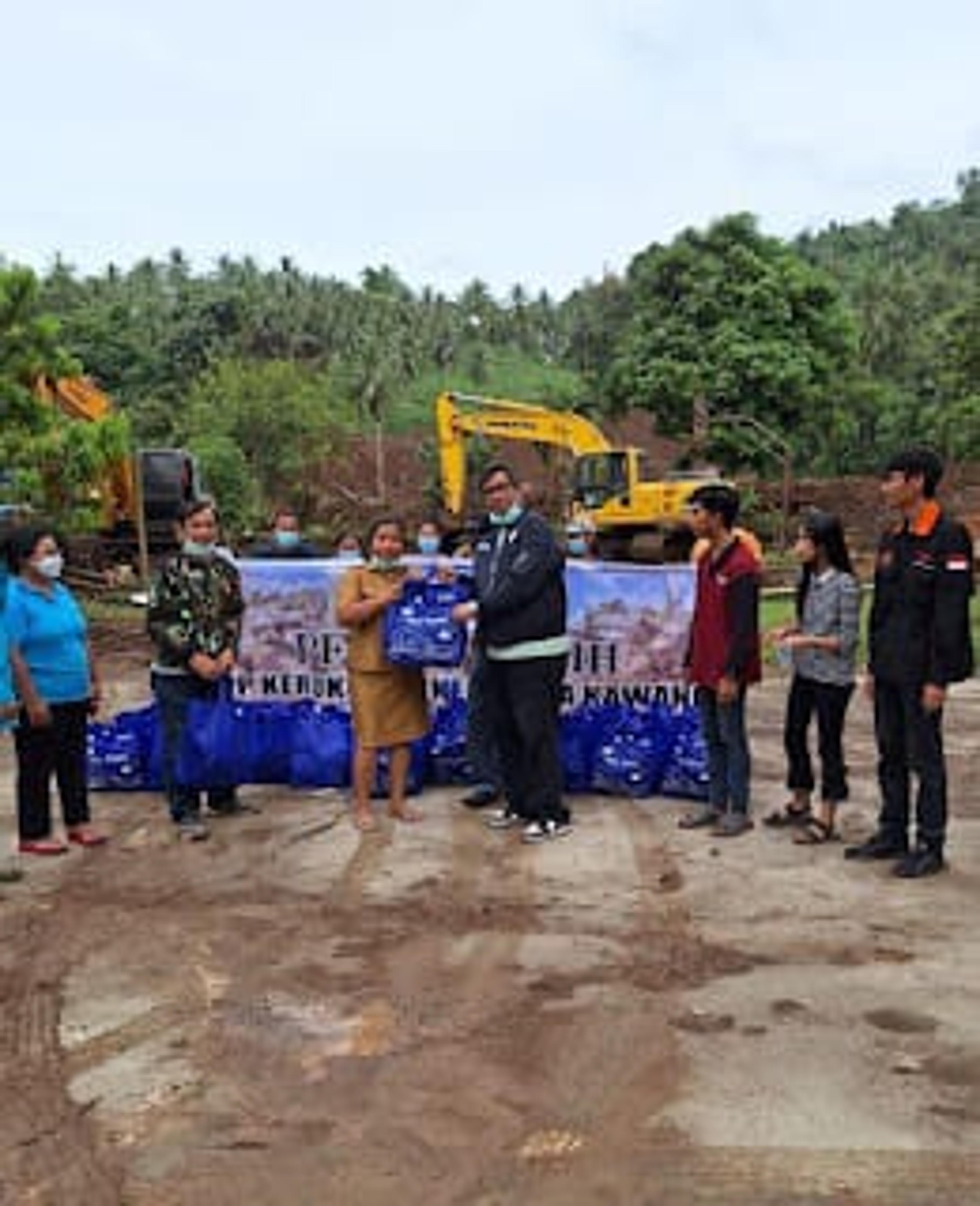 Kerukunan Keluarga Kawanua Berbagi Kasih di Likupang