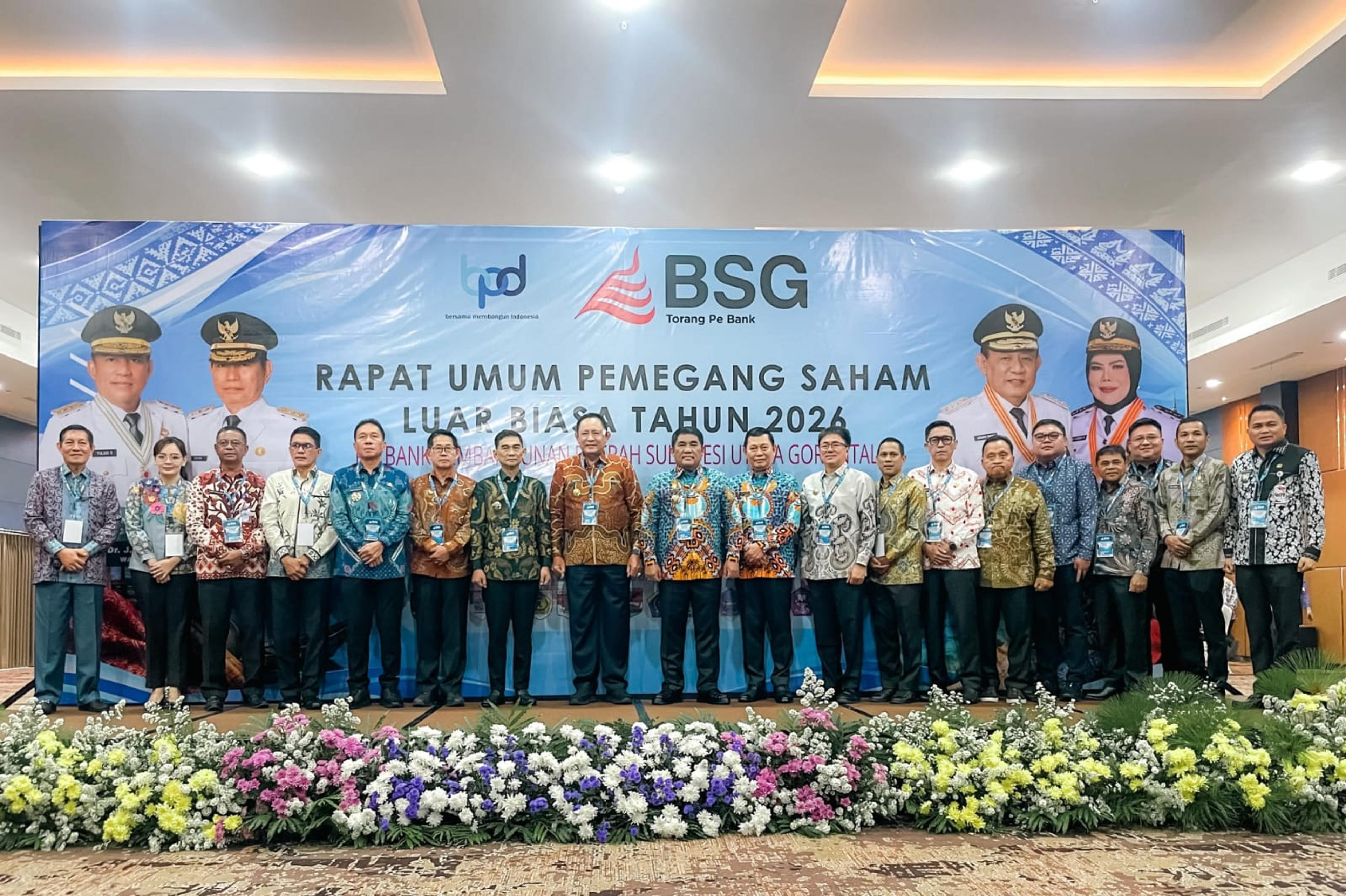 Wakil Walikota Sendy Rumajar, mewakili Walikota Tomohon menghadiri Rapat Umum Pemegang Saham Luar Biasa (RUPS LB) Bank SulutGo. (Ist)
