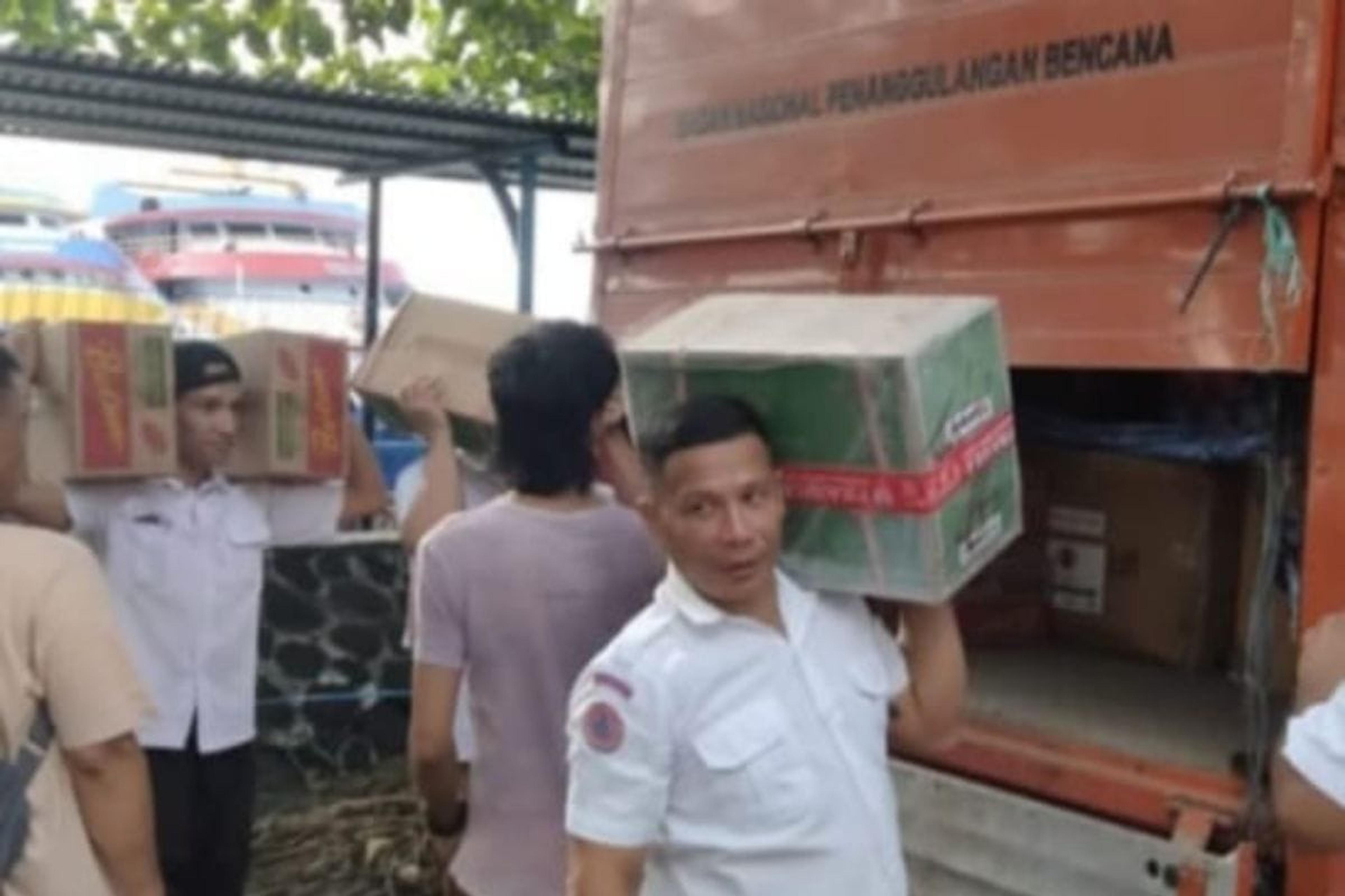 Pemprov Sulut Salurkan Bantuan Bagi Korban Erupsi Gunung Ruang
