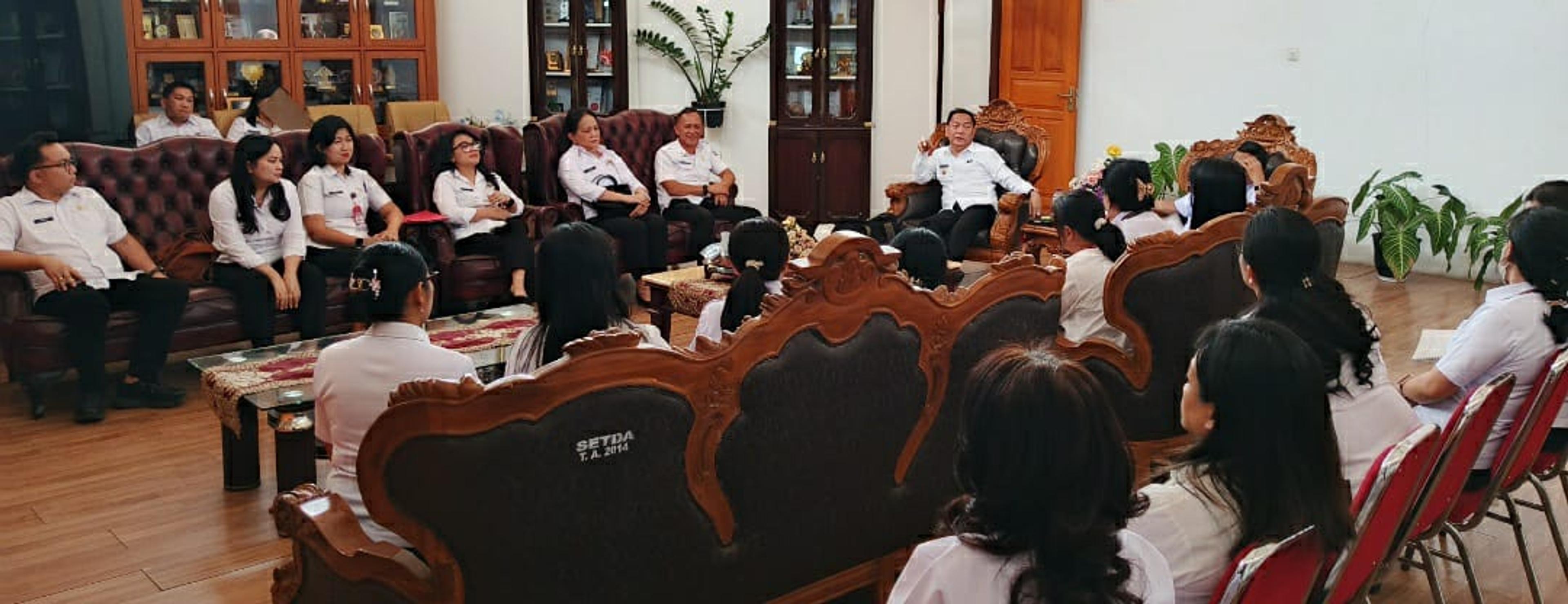 Caroll Kumpul Kepala Puskesmas, Komitmen Tingkatkan Kualitas Kesehatan Warga Tomohon