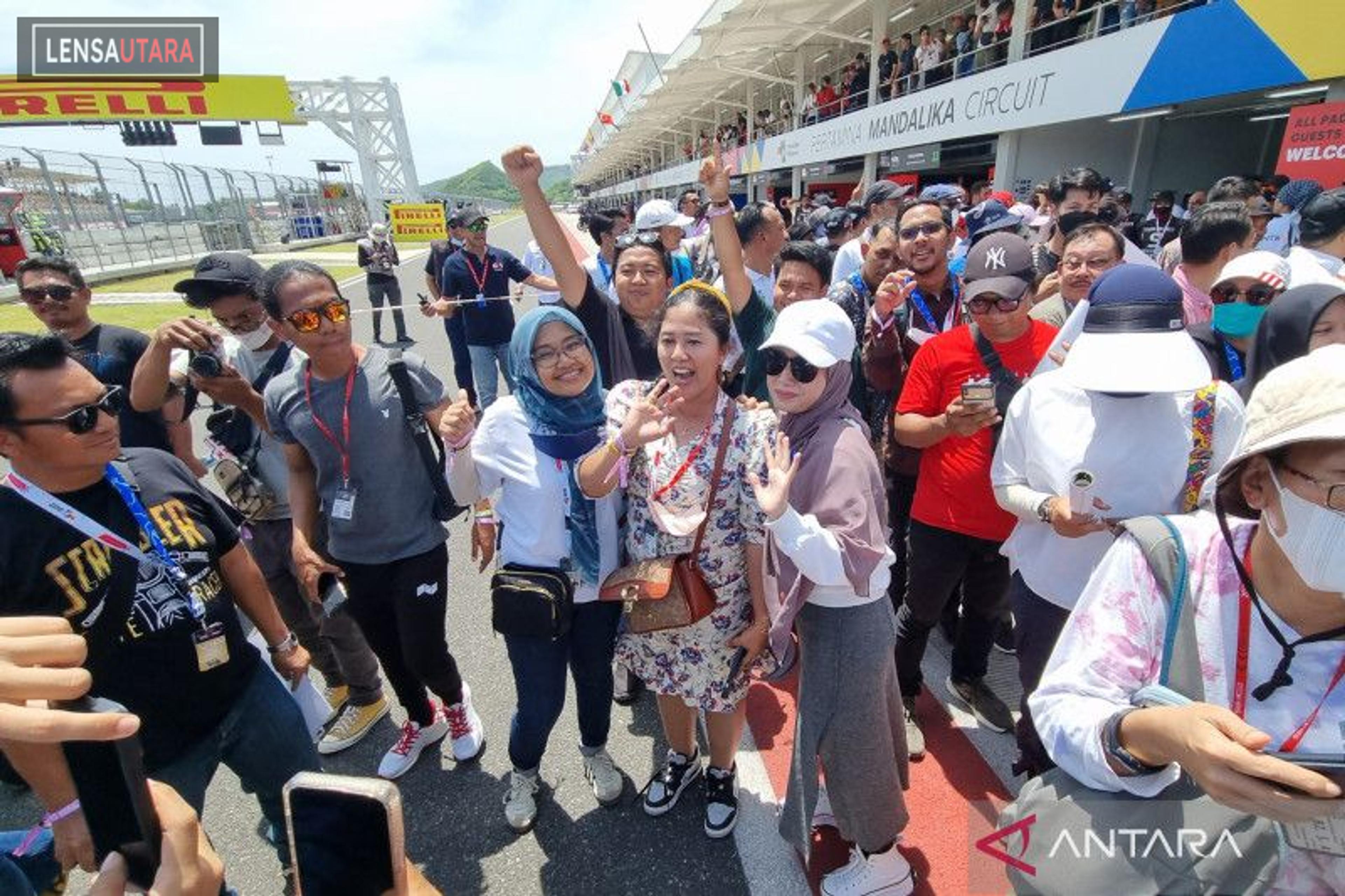 Rara Sang Pawang Hujan Tetap Jadi Incaran Meski Mandalika Hidak Hujan
