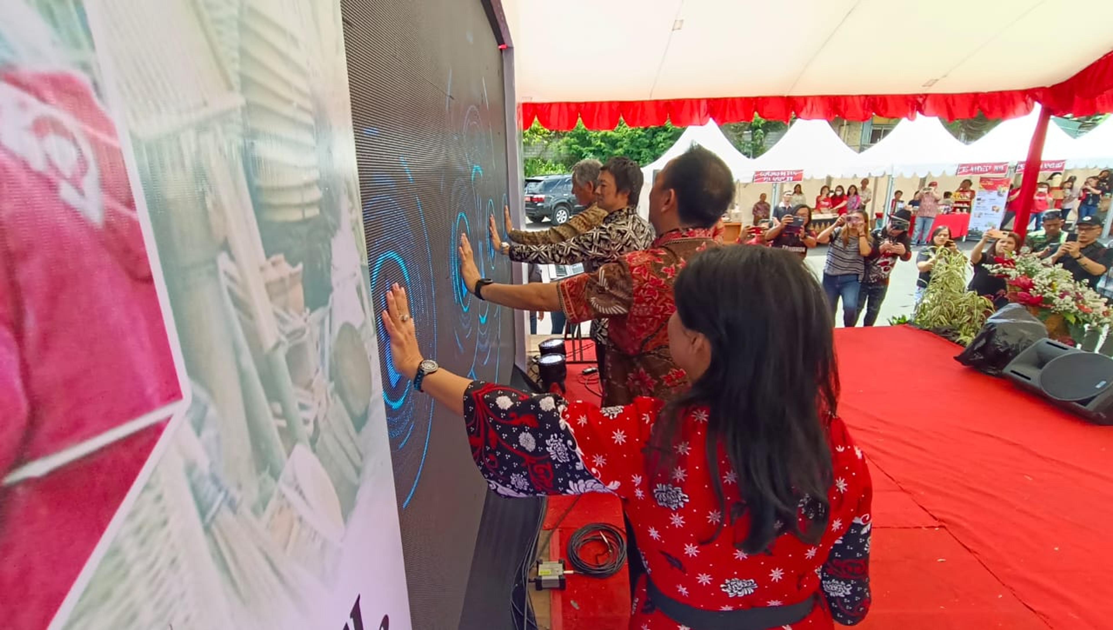 Wujudkan Tomohon Sebagai Kota Wisata Dunia, Caroll Senduk Launching Tomohon Inovasi Ekraf Expo 2023