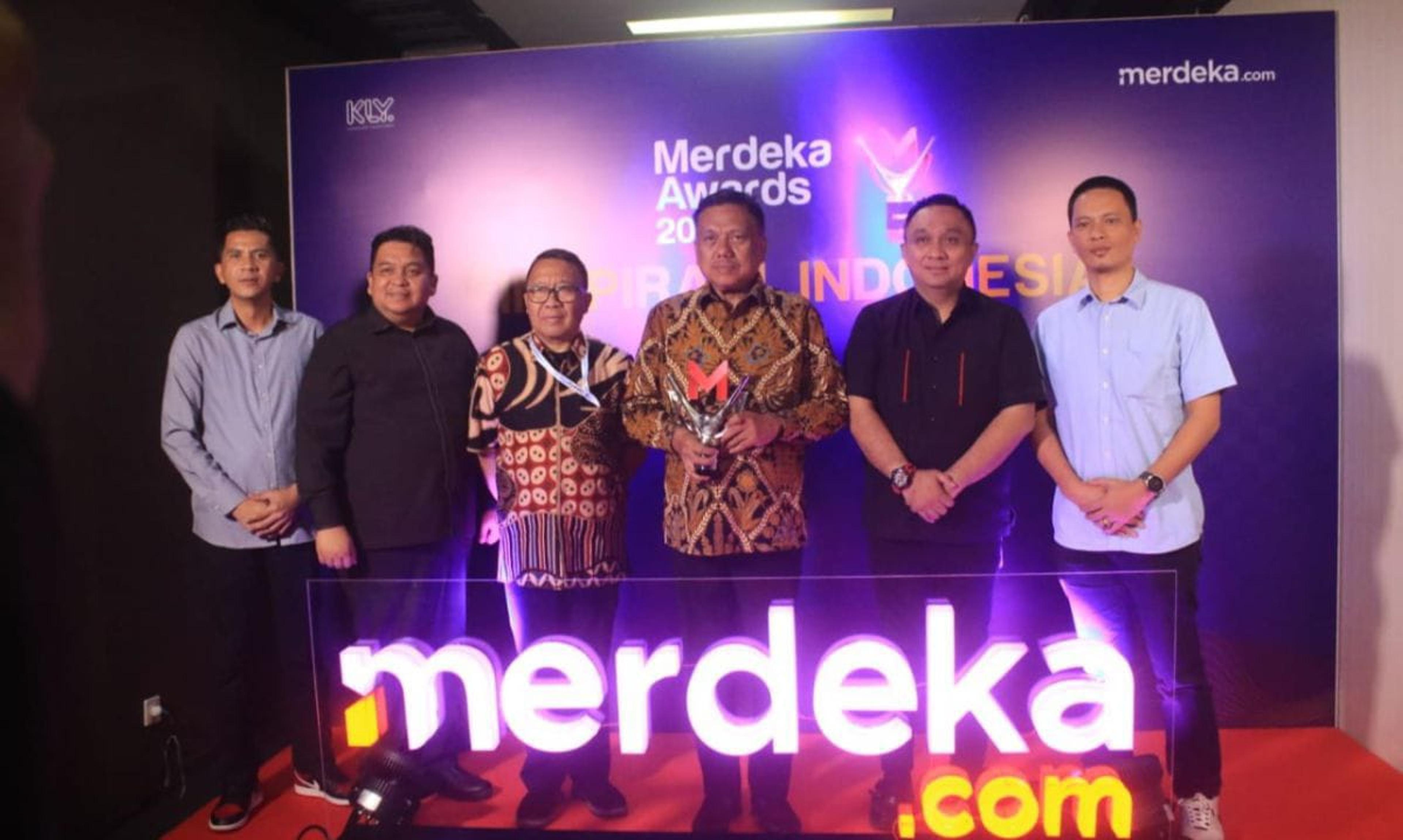 Gubernur Sulut Olly Dondokambey Raih Merdeka Awards