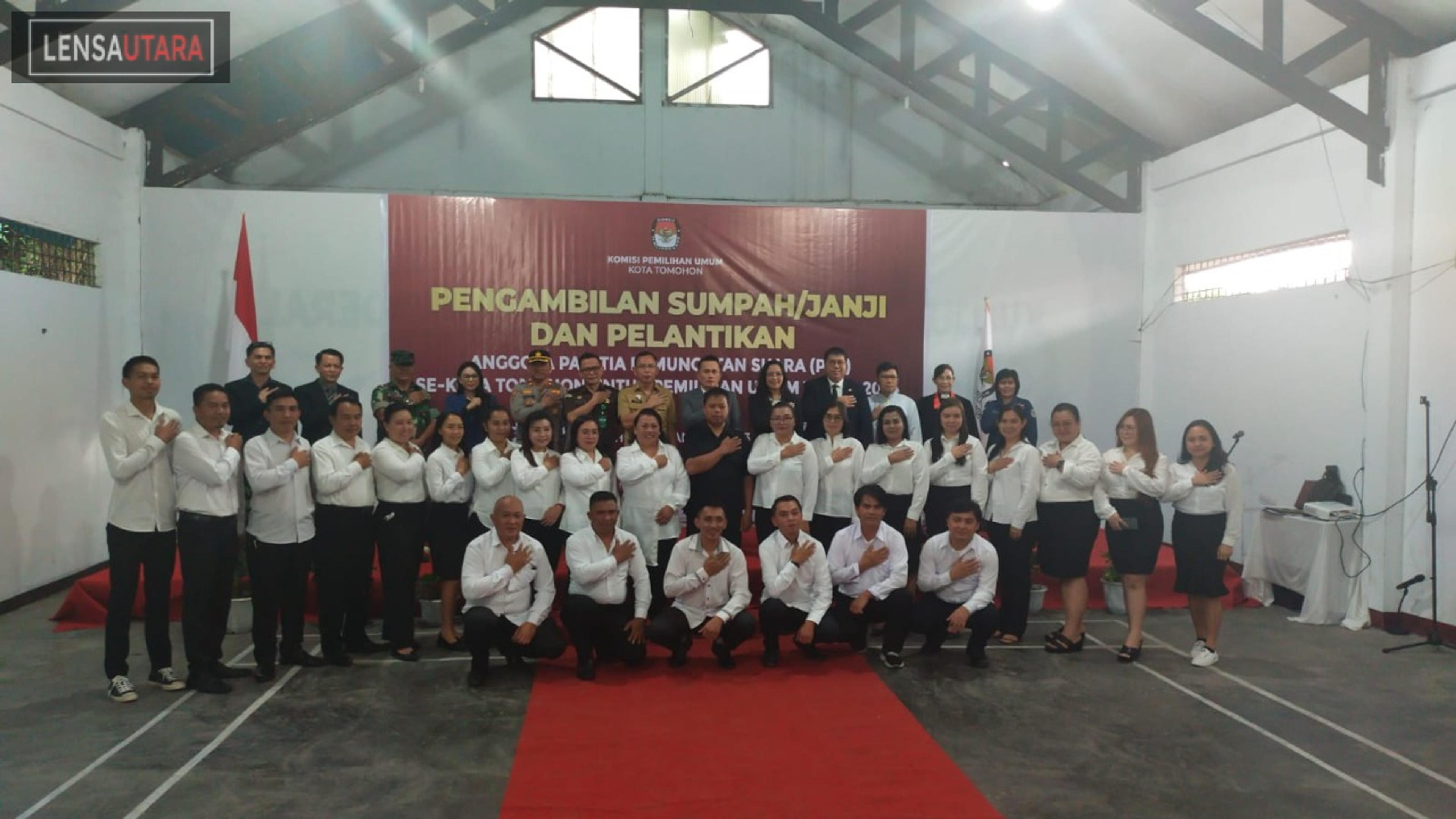 Lasut Lantik 132 Anggota PPS se Kota Tomohon untuk Pemilu 2024
