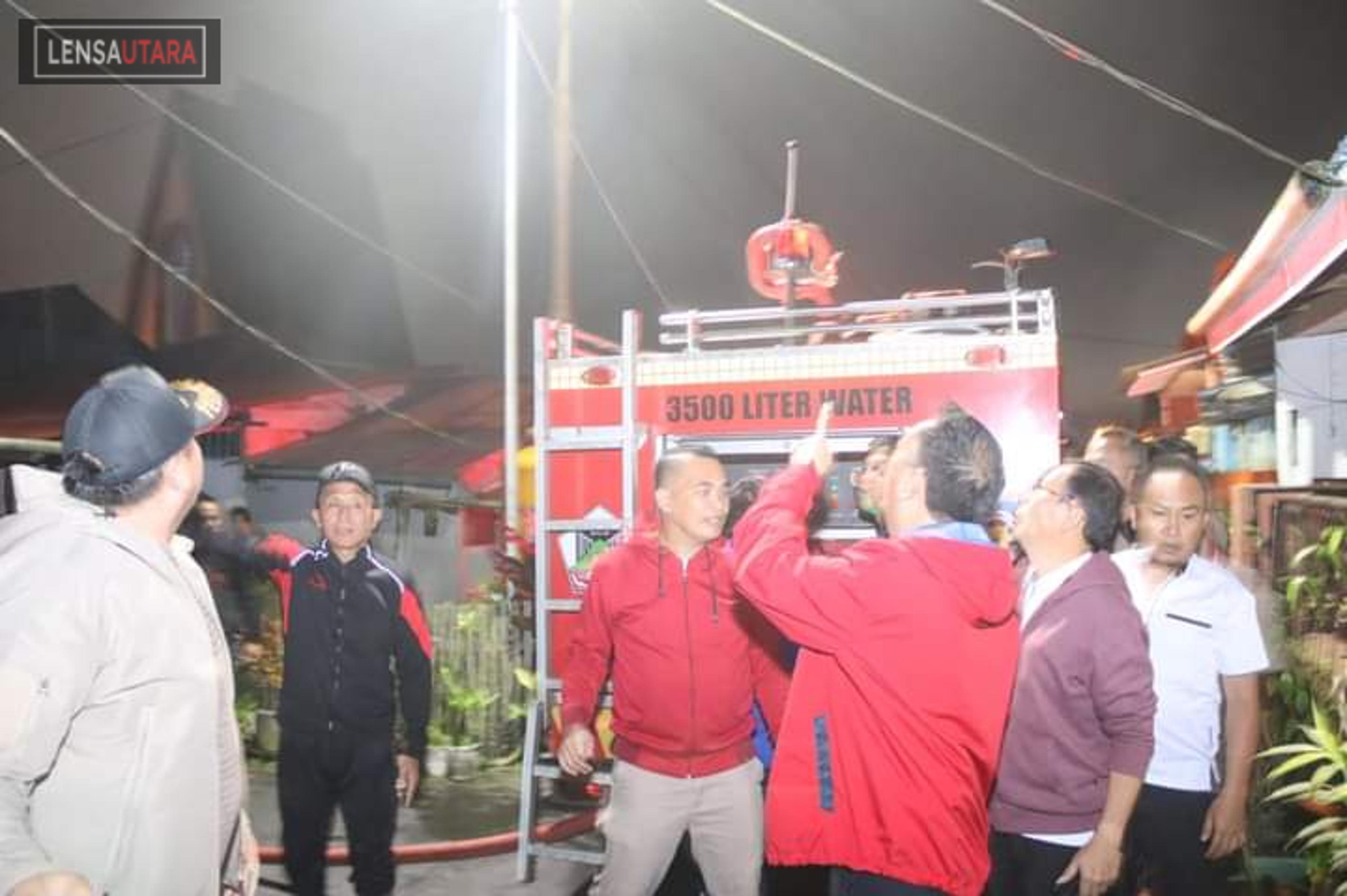3 Rumah di Perumahan Uluindano Tomohon Dilalap Api