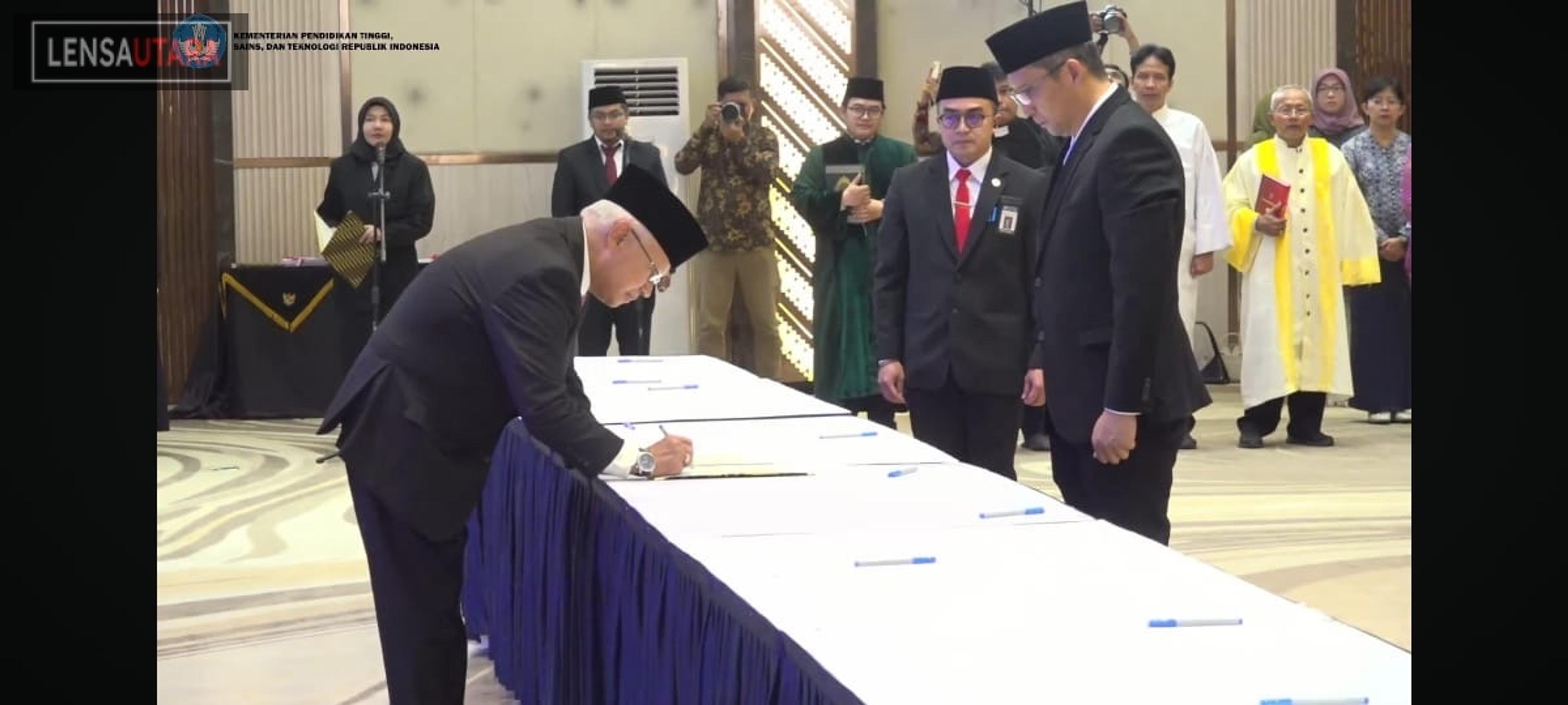 Pesan Mendiktisaintek kepada Rektor Unima: Junjung Tinggi Etika Jabatan