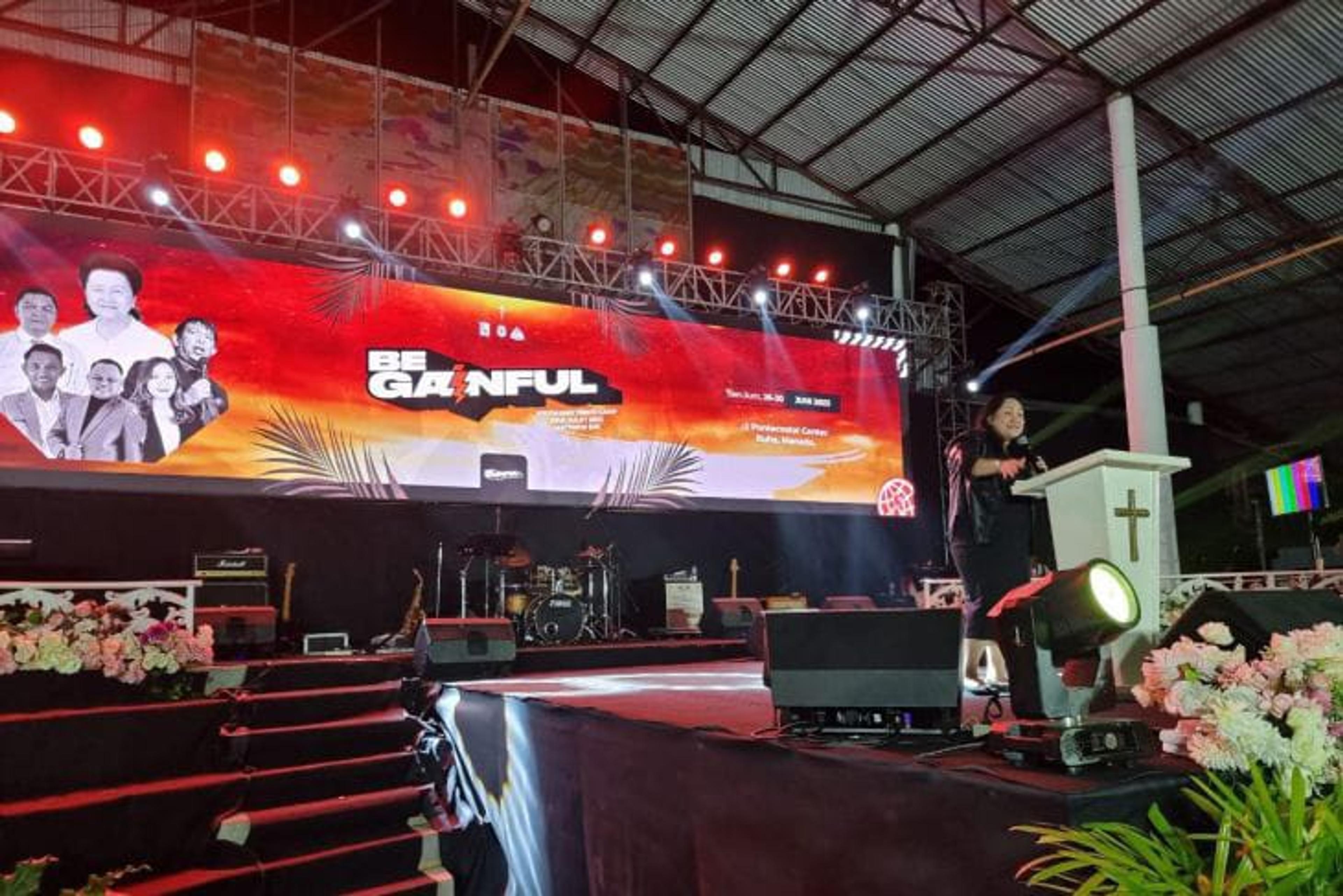 Ketua KP Pelpap GPdI Pusat Jadi Pembicara Malam Pertama Perkemahan di Buha-Manado